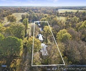 907 S Willow Street Property Photo
