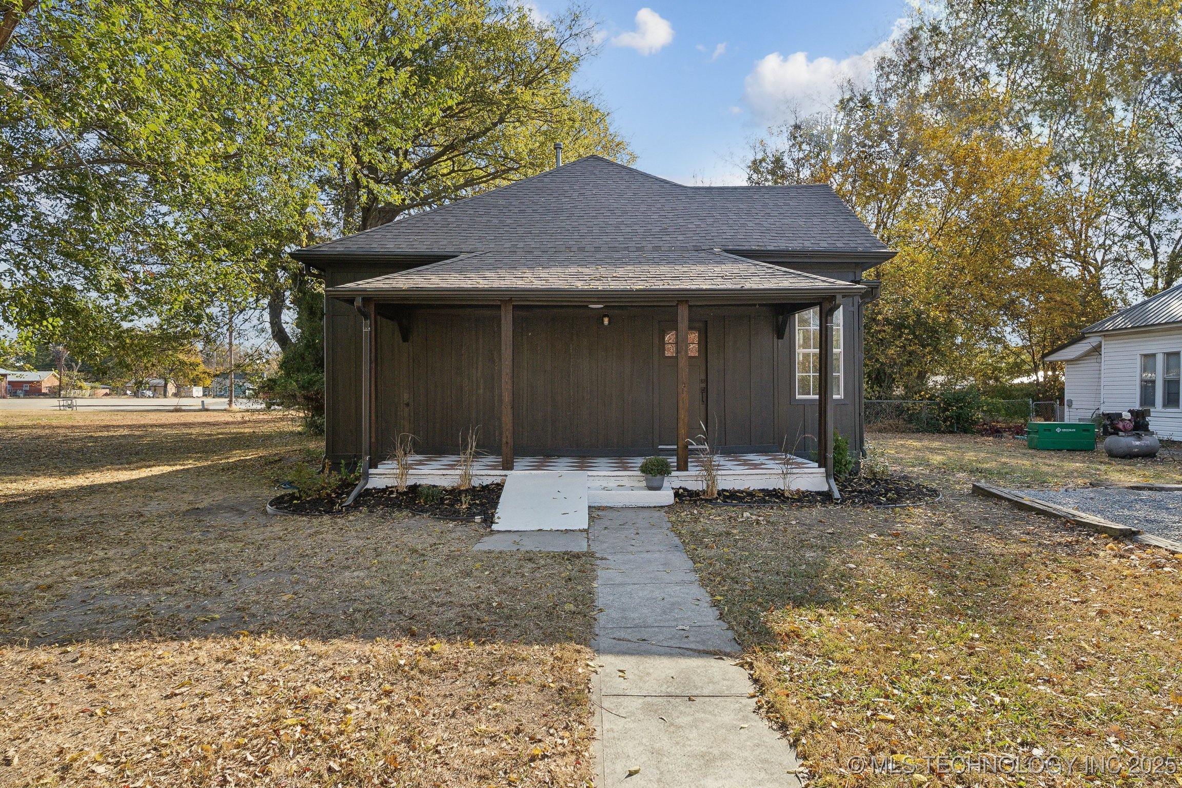 111 N Hogan Street Property Photo