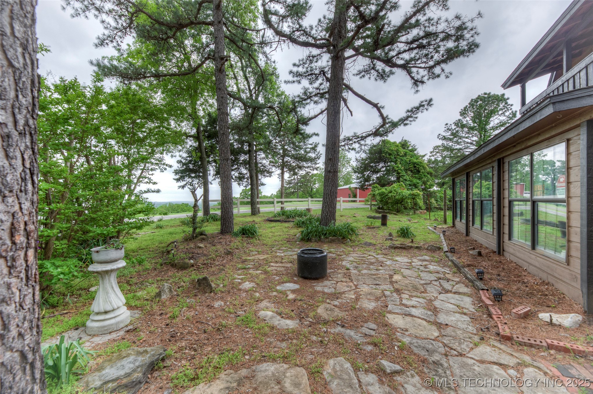 16703 Grisham Avenue Property Photo 3
