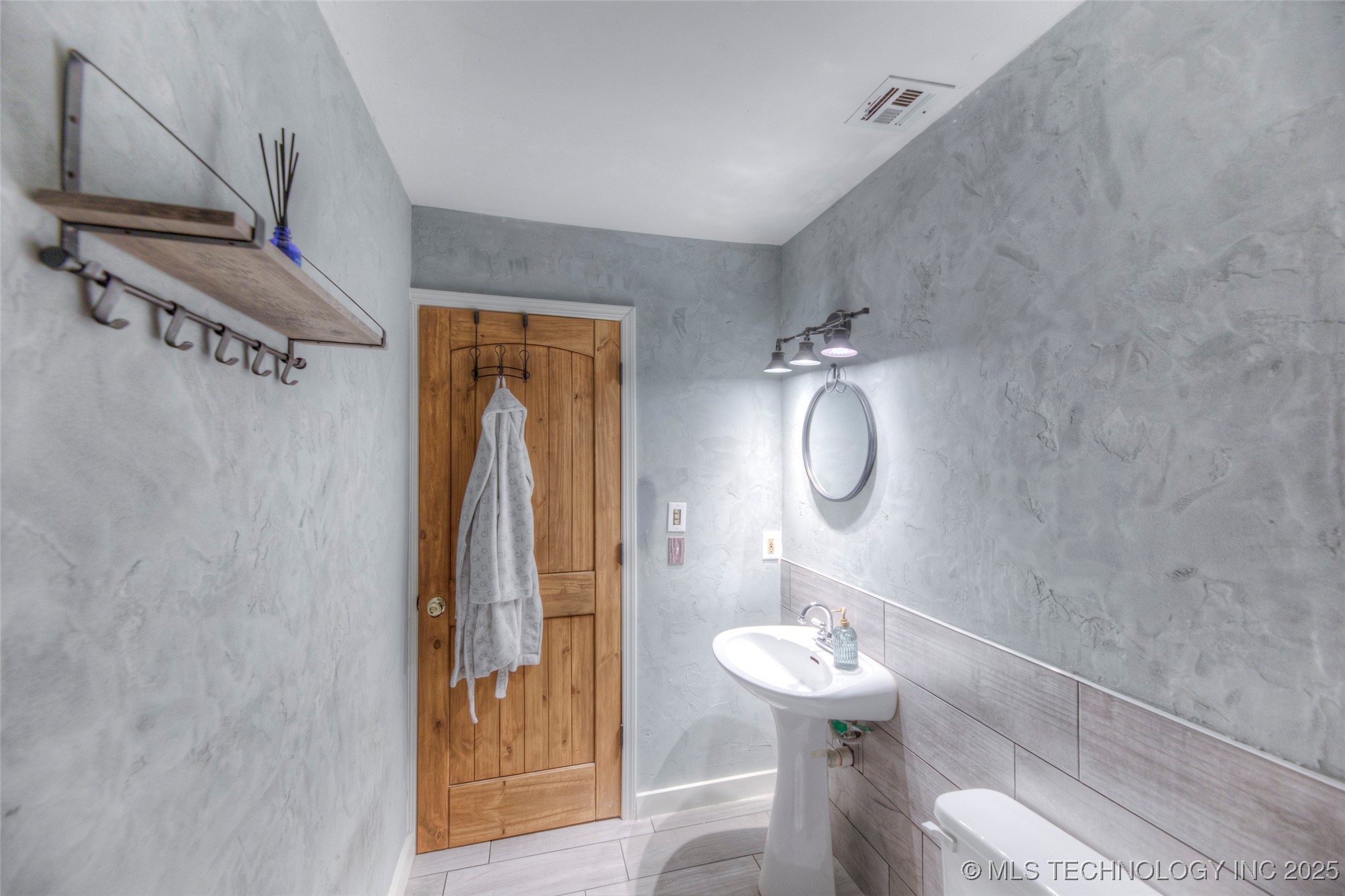 16703 Grisham Avenue Property Photo 29