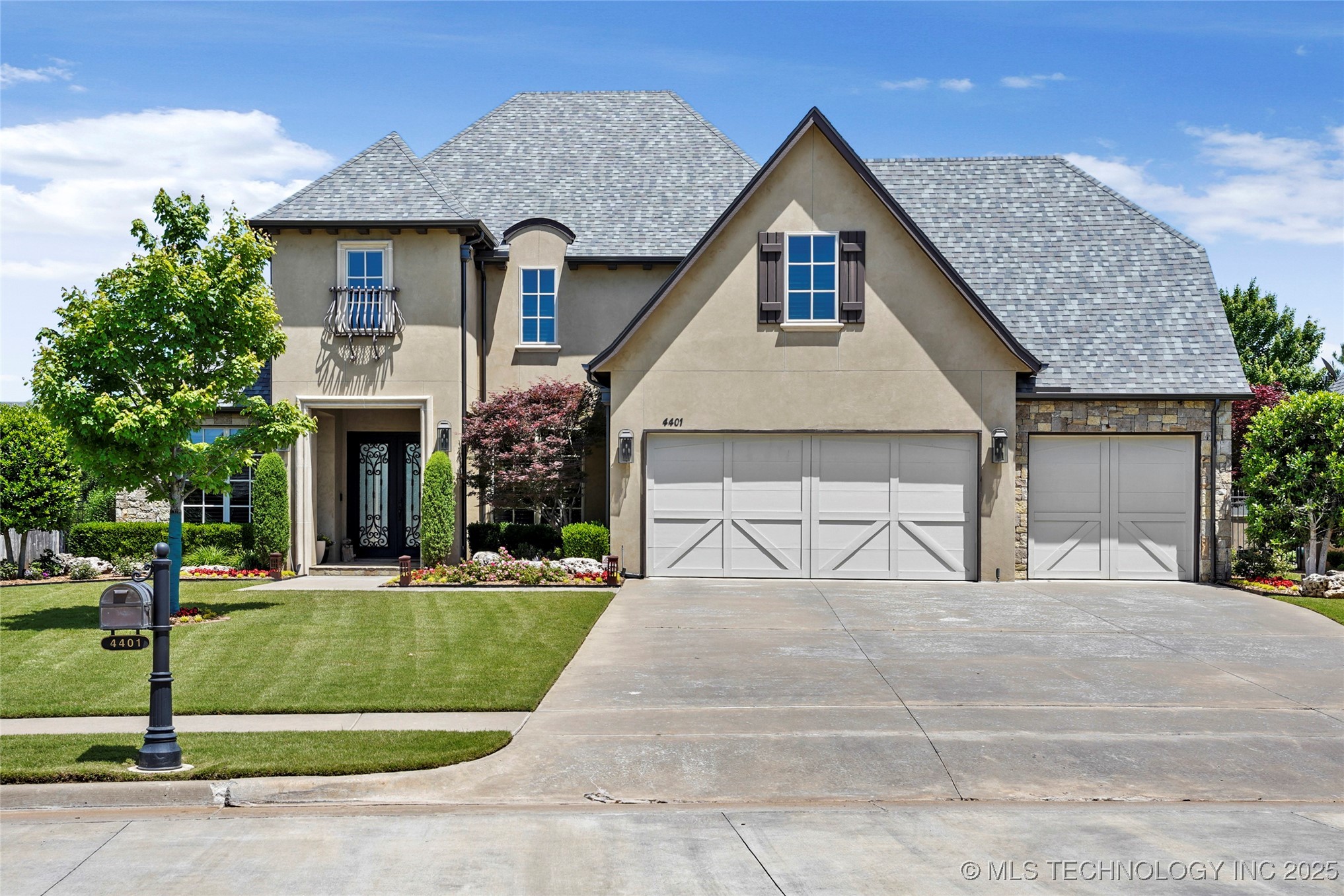 4401 S Quinoa Avenue Property Photo