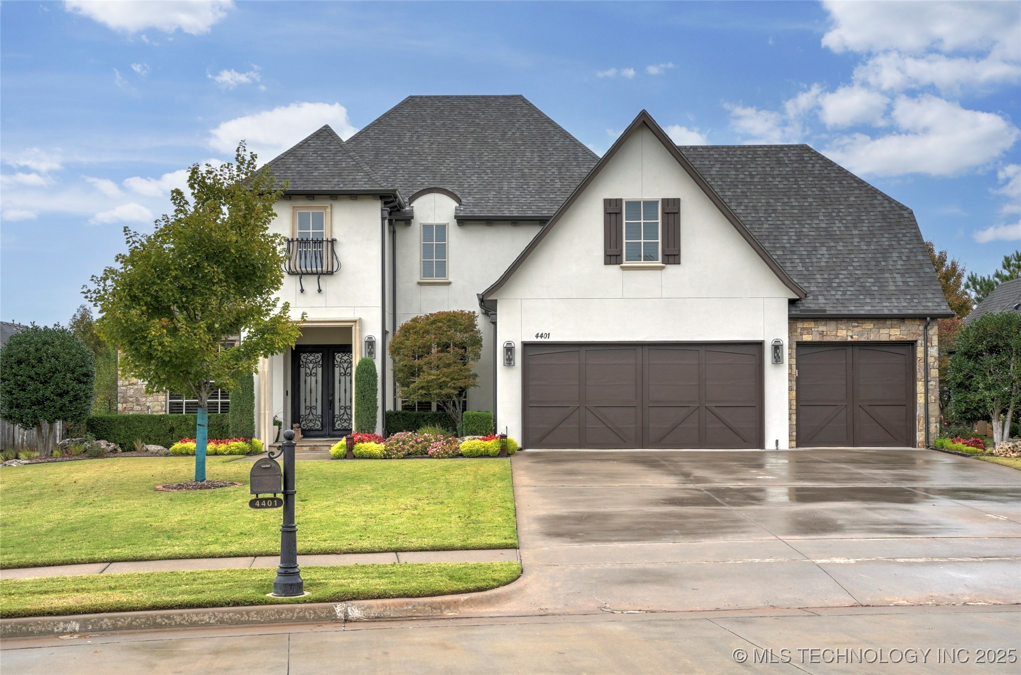 4401 S Quinoa Avenue Property Photo 1