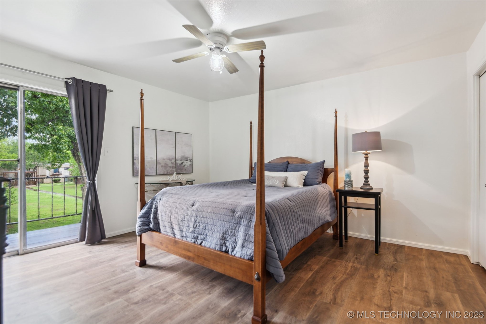 6727 S Richmond Avenue 632 Property Photo 8