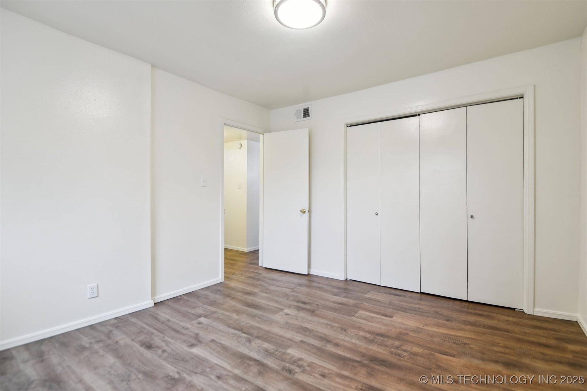 6727 S Richmond Avenue 632 Property Photo 17