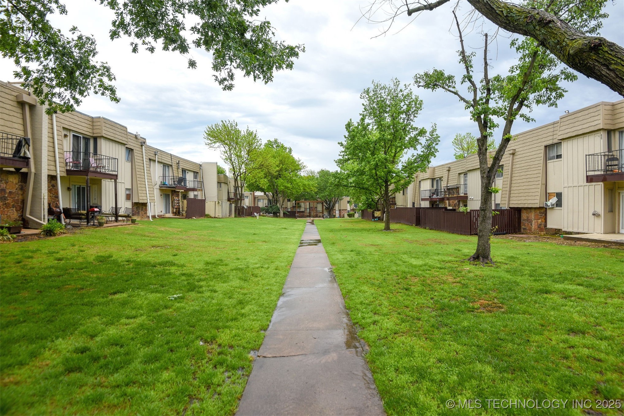 6727 S Richmond Avenue 632 Property Photo 23