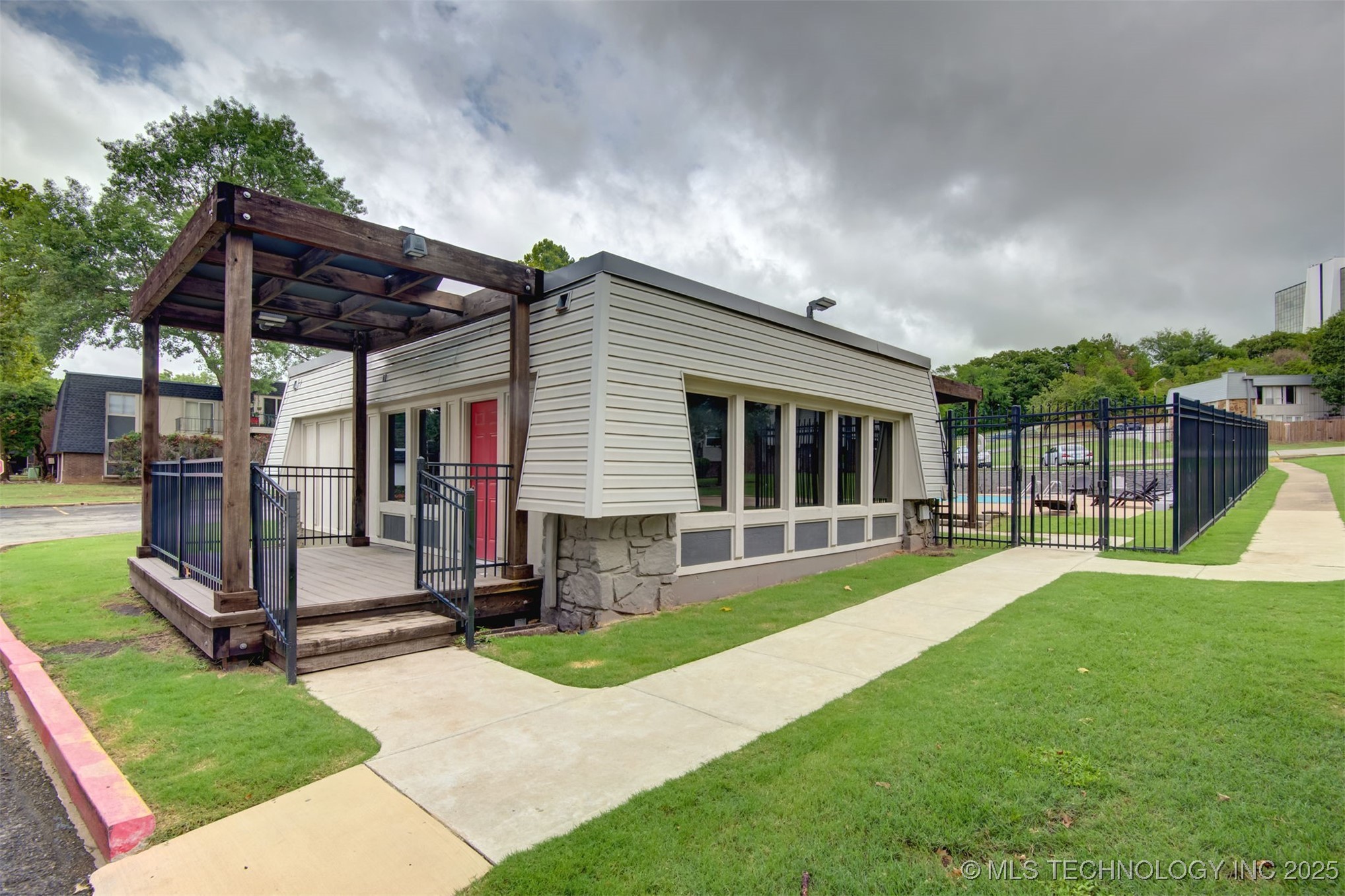 6727 S Richmond Avenue 632 Property Photo 26