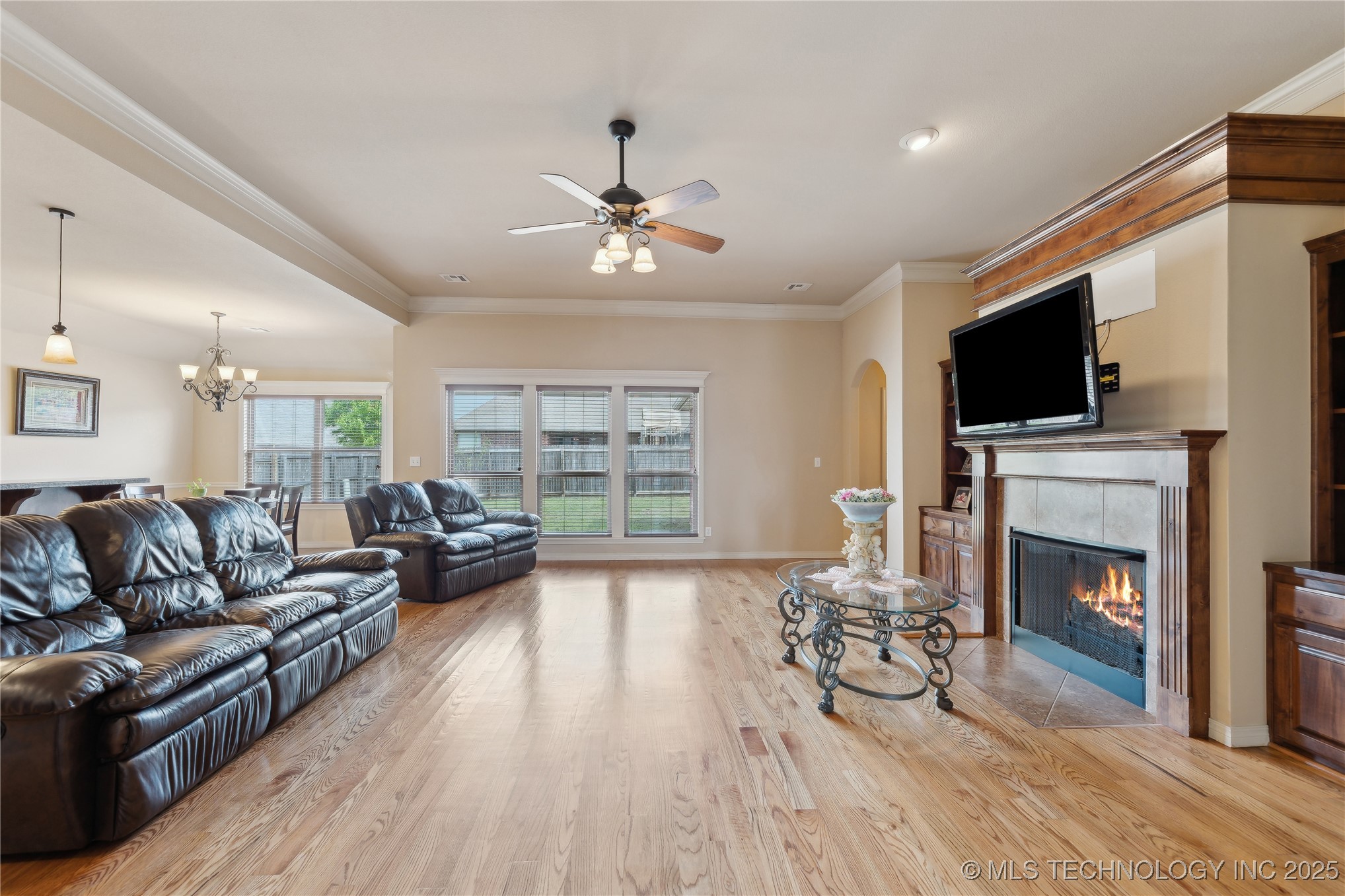 12053 E 69th Street North Property Photo 5