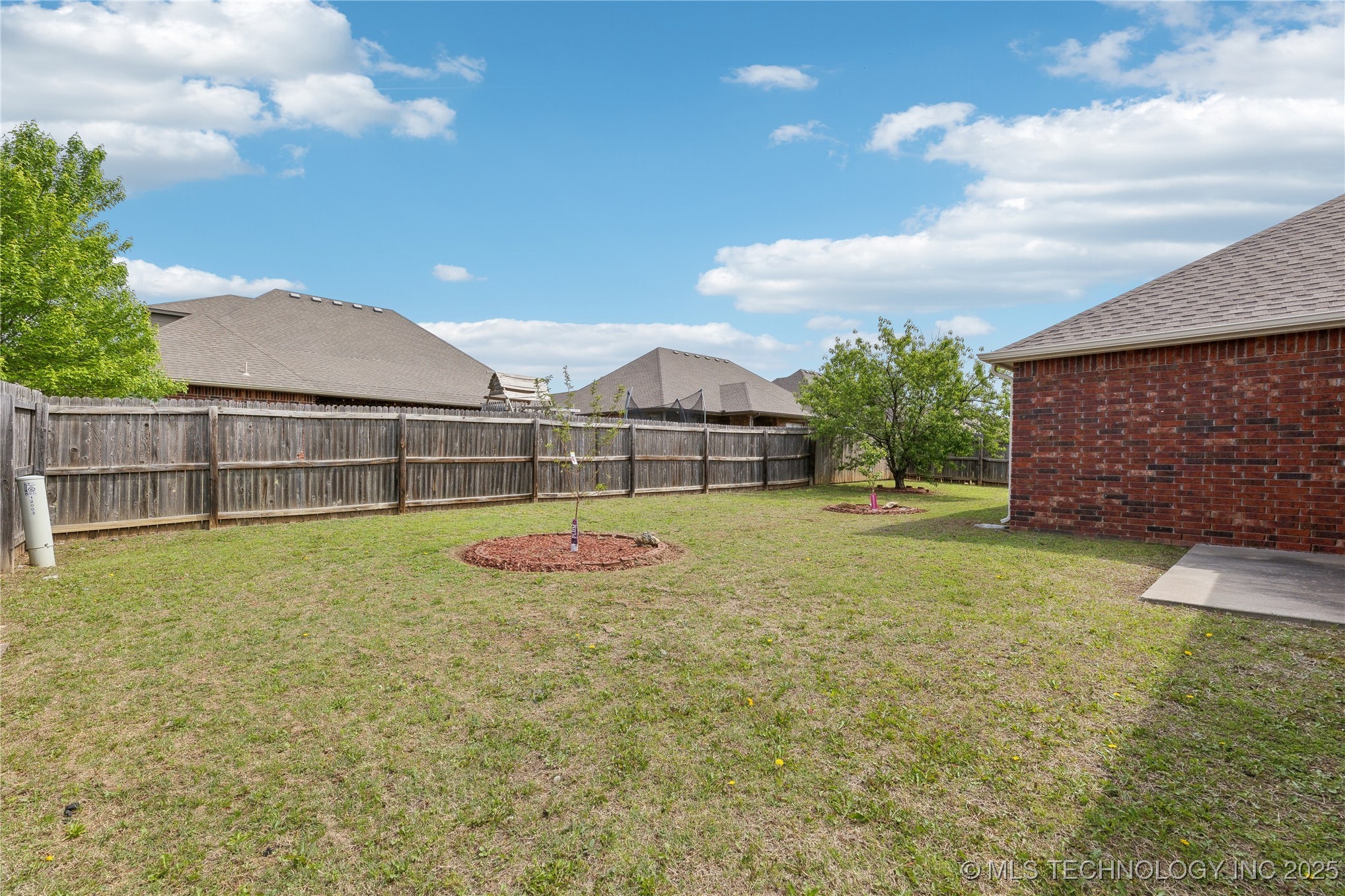 12053 E 69th Street North Property Photo 30