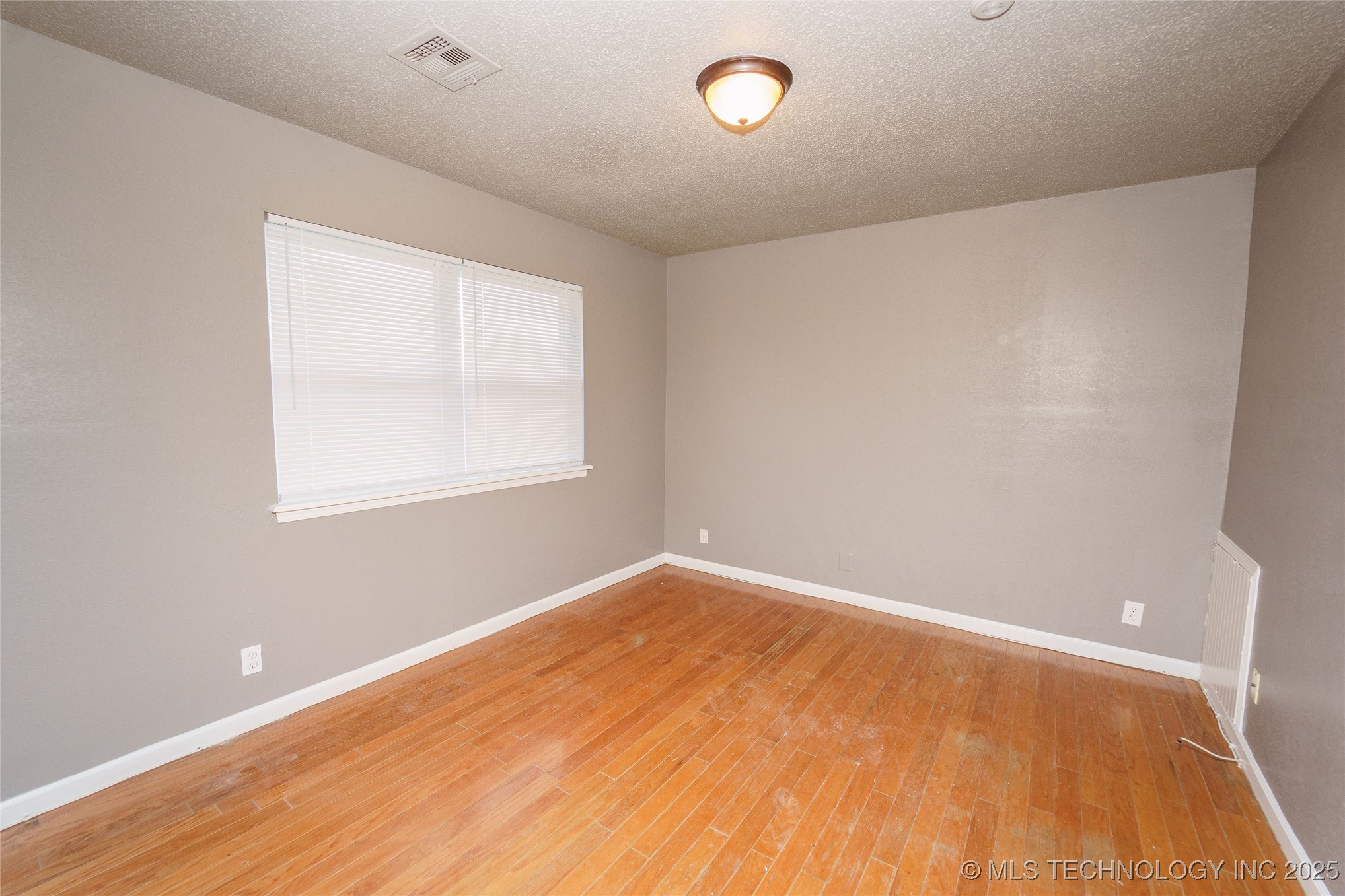 1160 S 124th East Avenue Property Photo 7