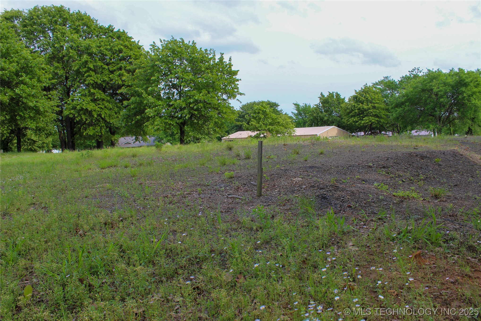430250 E 1146 Road Property Photo 6
