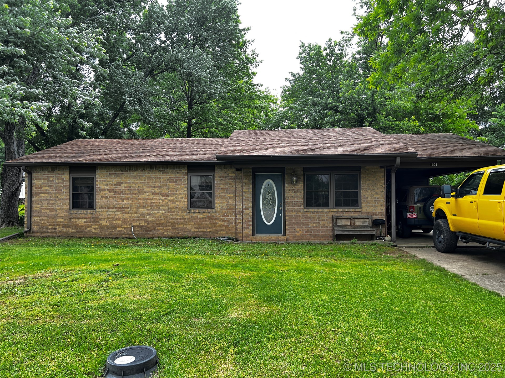 1006 Coronet Circle Property Photo