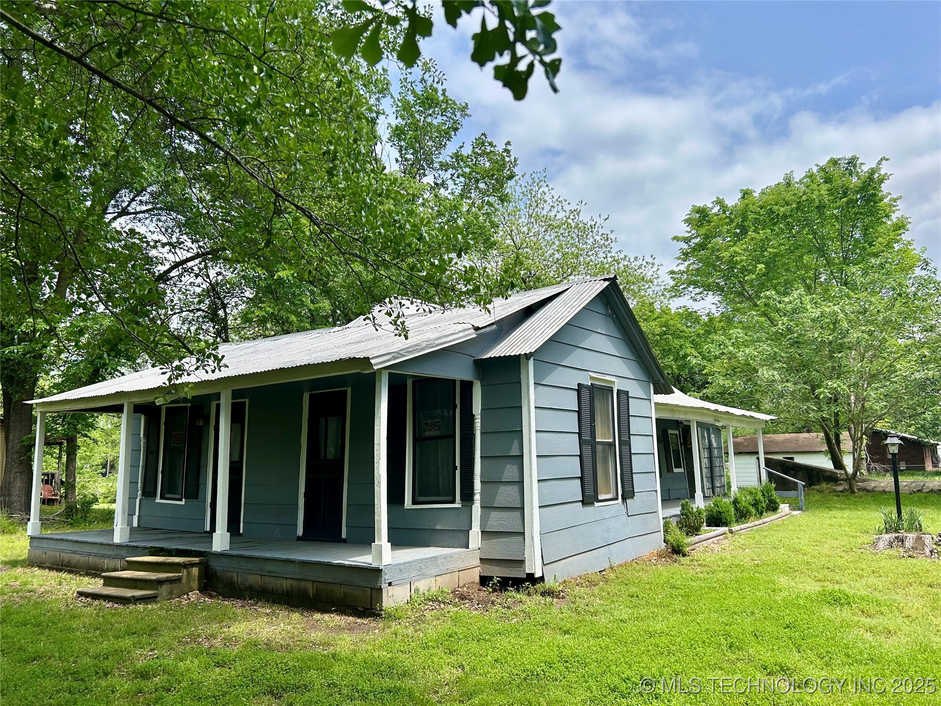 408 S Clark Street Property Photo 1
