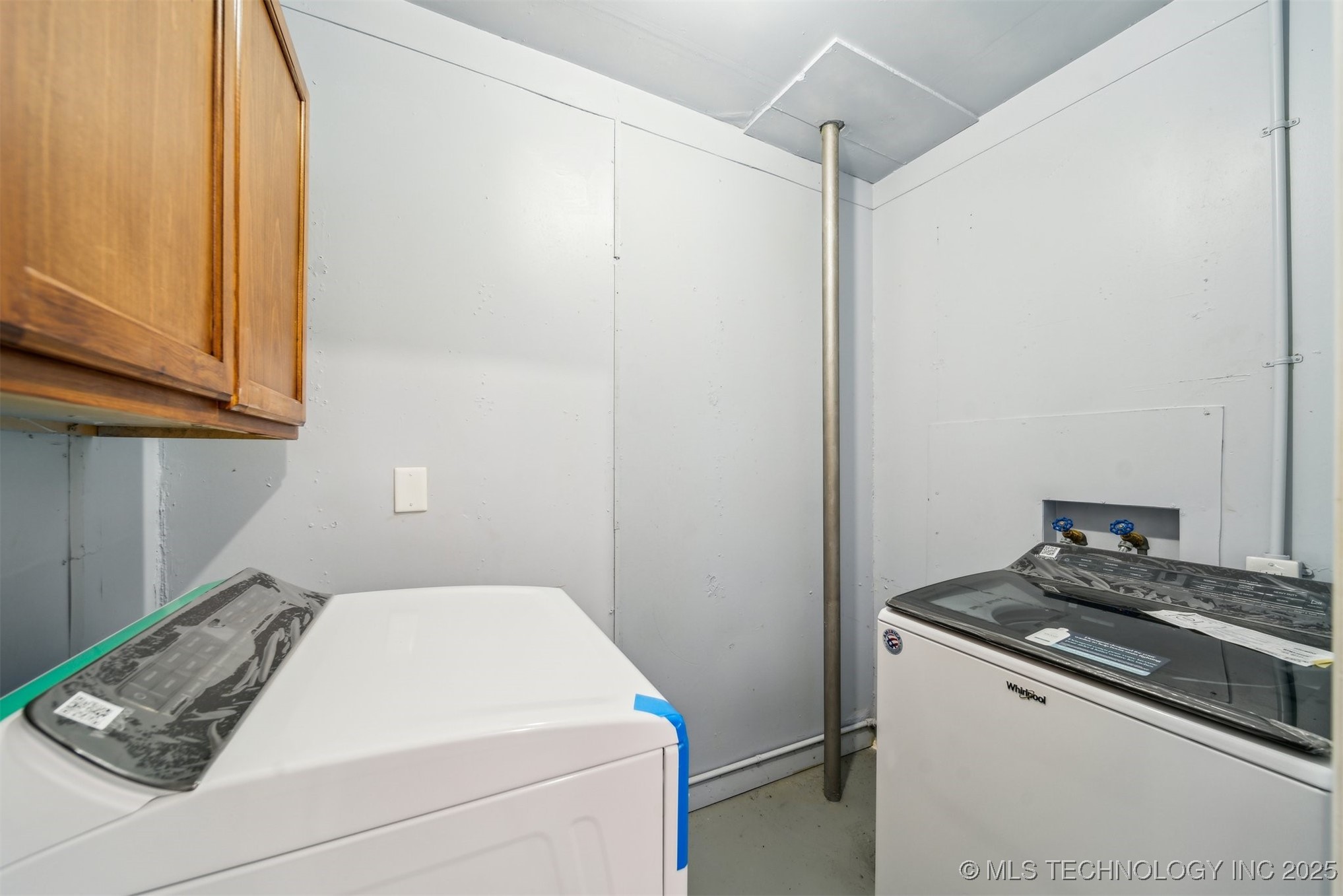 1146 N Harvard Avenue Property Photo 8