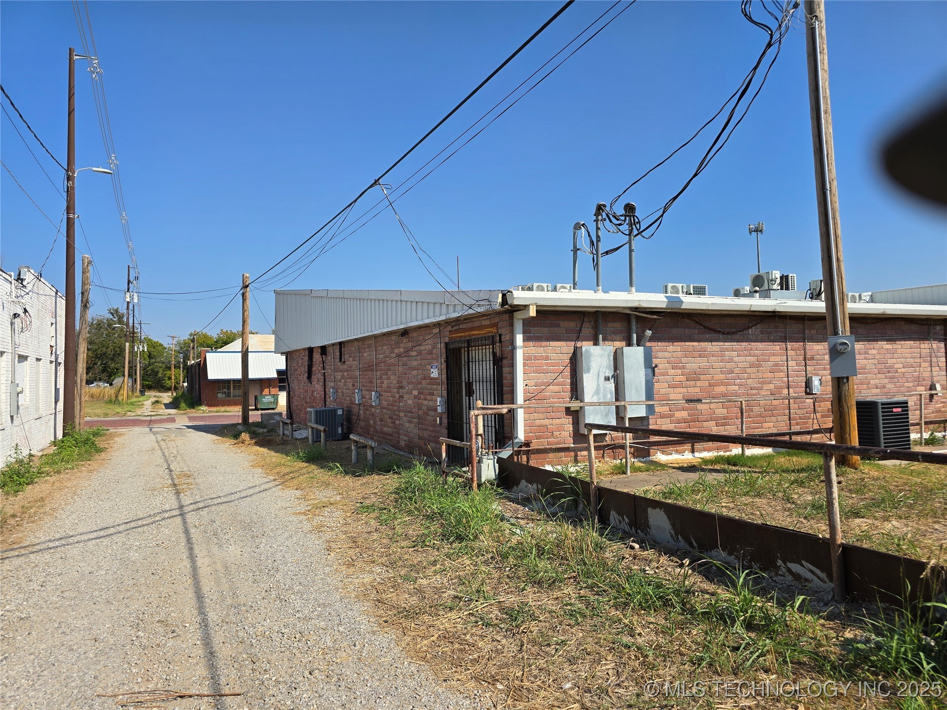 361 N Main Street Property Photo 4