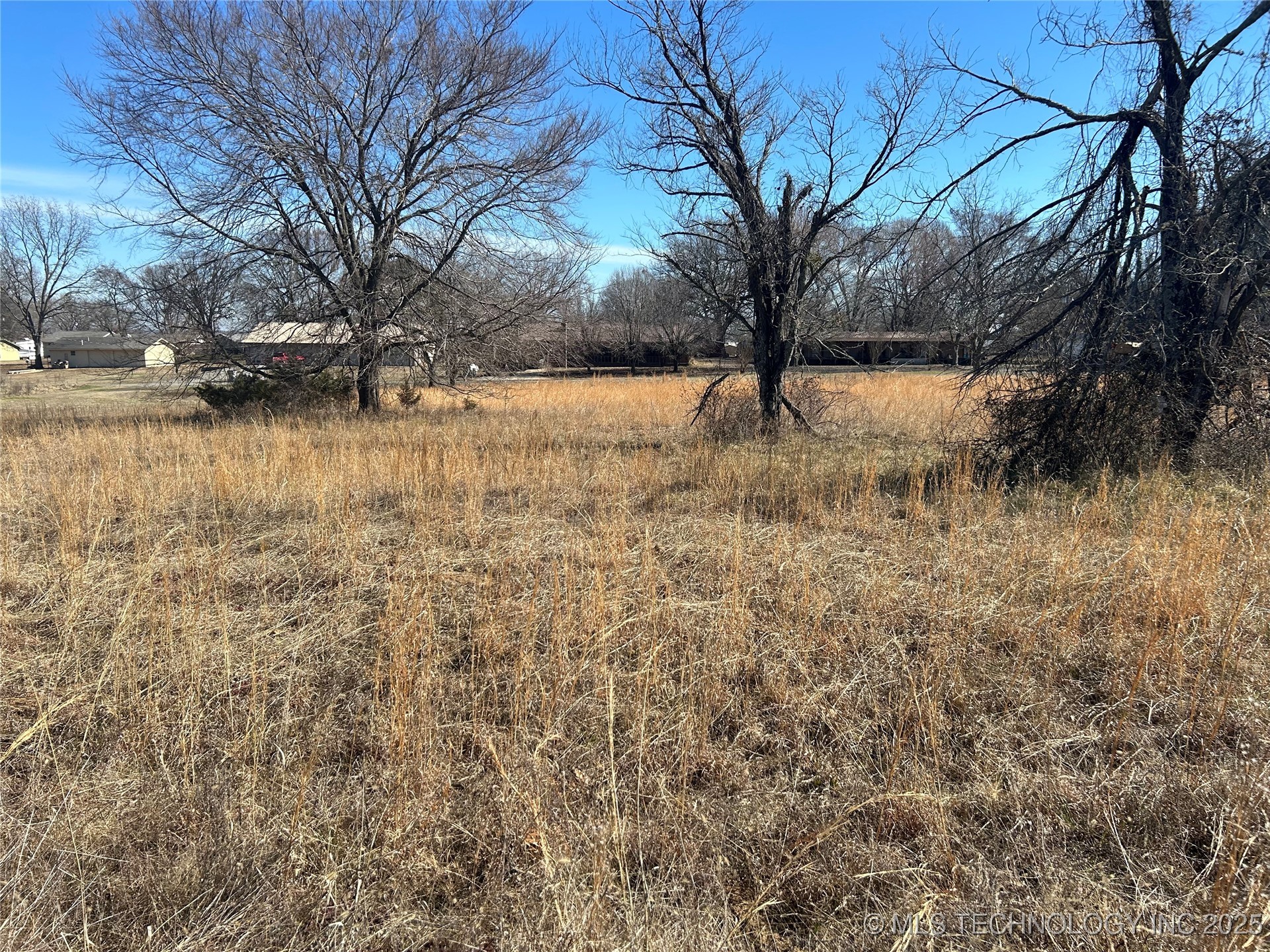 T 300 Street Property Photo