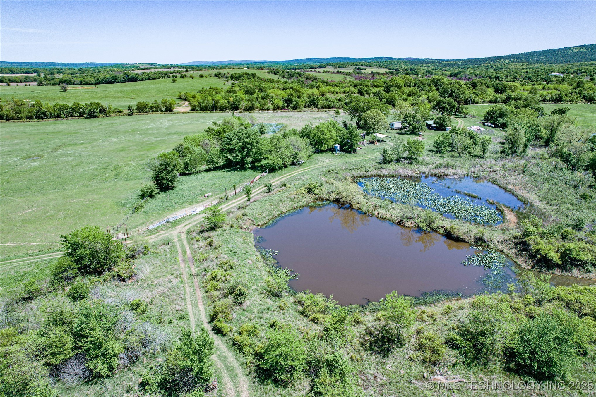 2518022 Property Photo 1