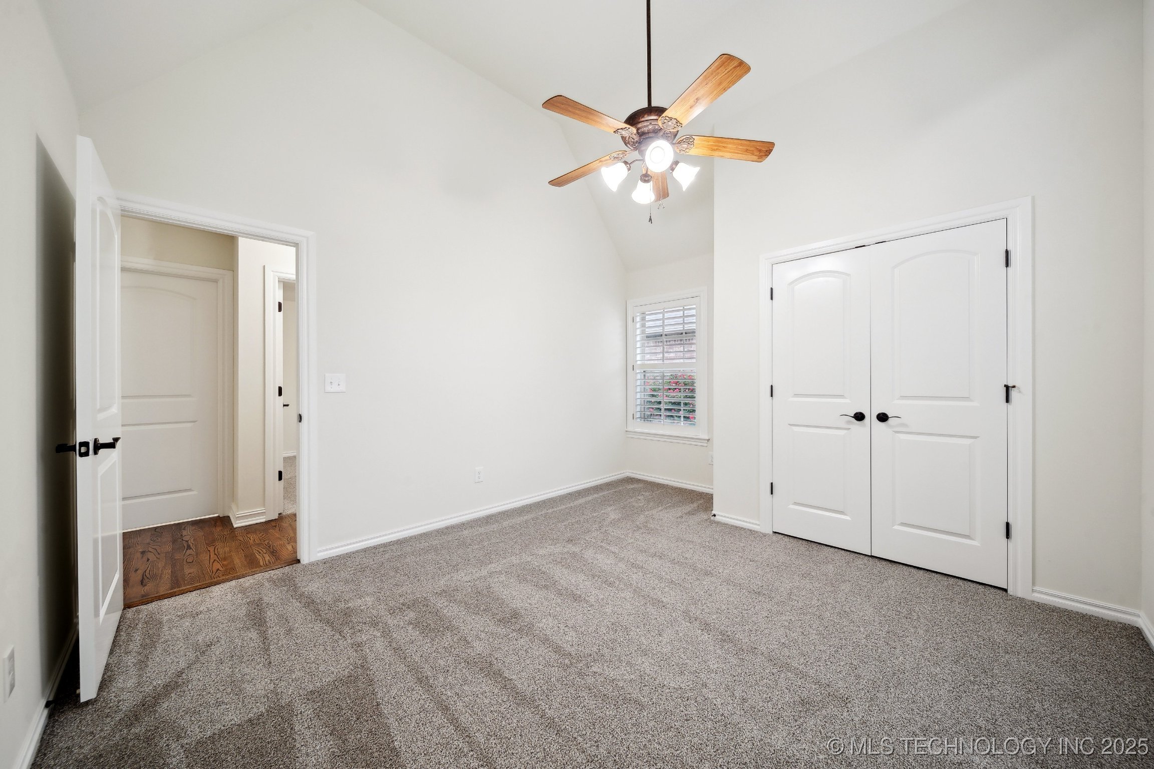 9317 S 75th East Avenue Property Photo 29