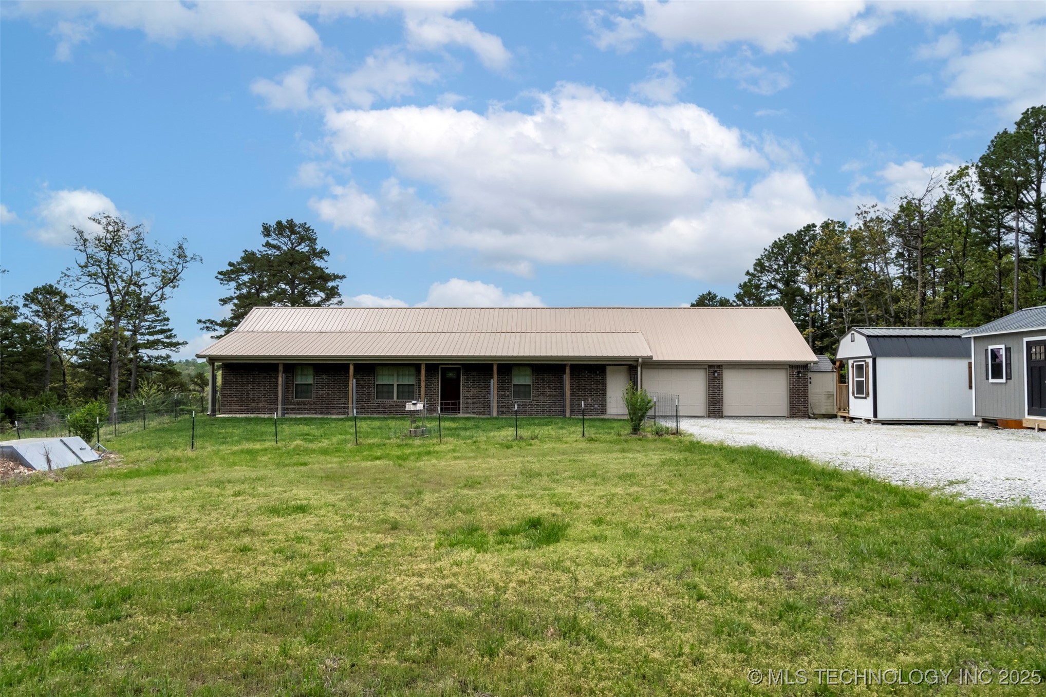 49171 642 Property Photo 1