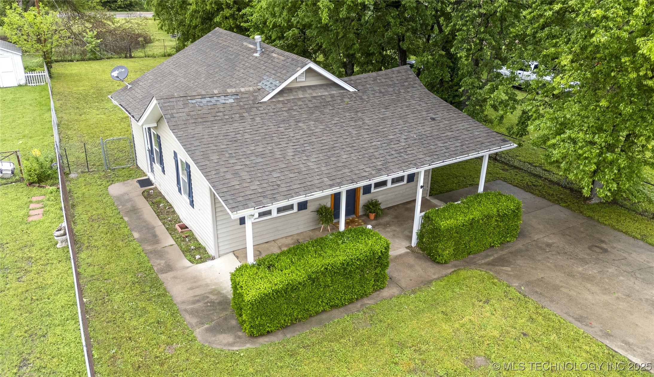 109 E Burnham Avenue Property Photo 33