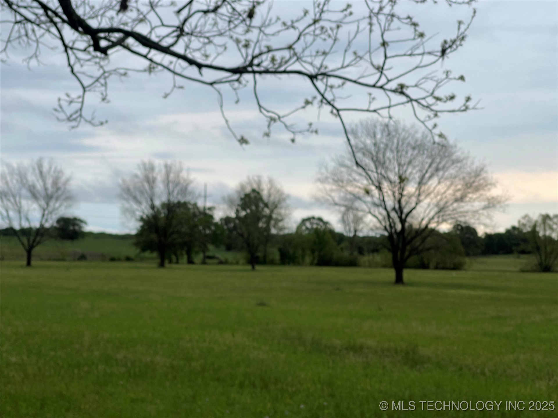 550 Road Property Photo 6