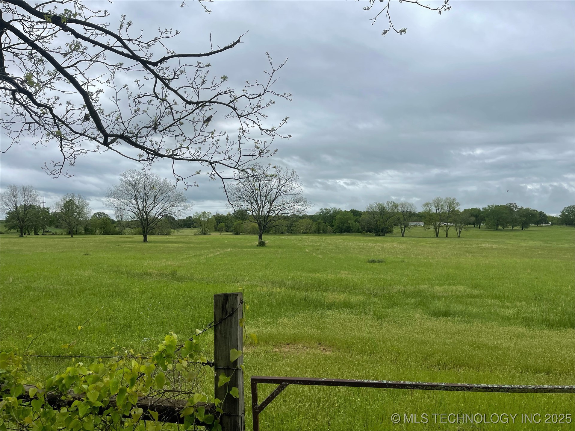 550 Road Property Photo 8