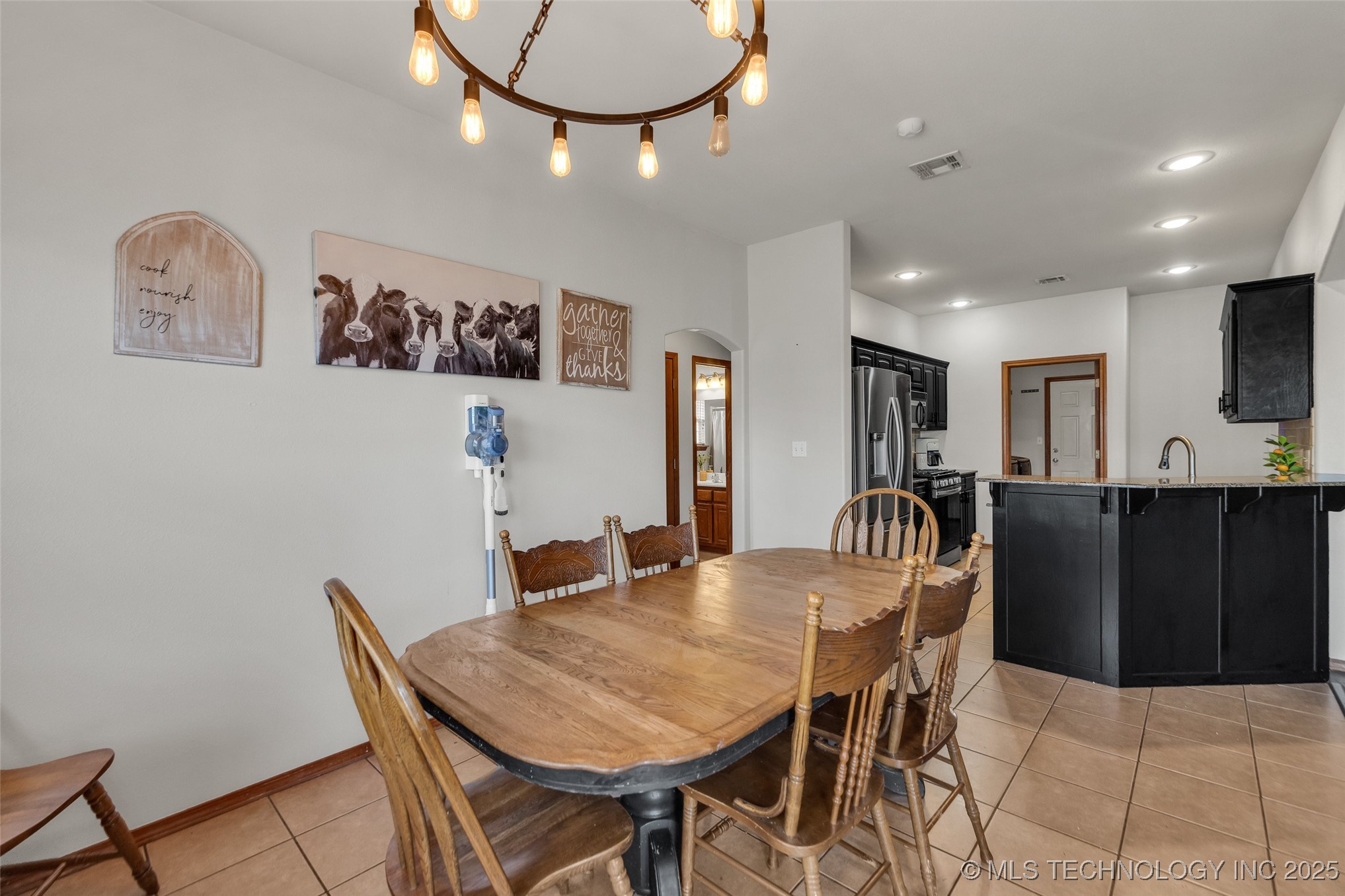 20213 E 33rd Place S Property Photo 13