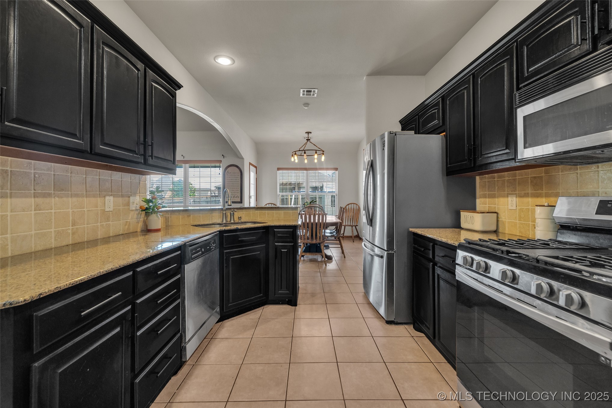20213 E 33rd Place S Property Photo 19
