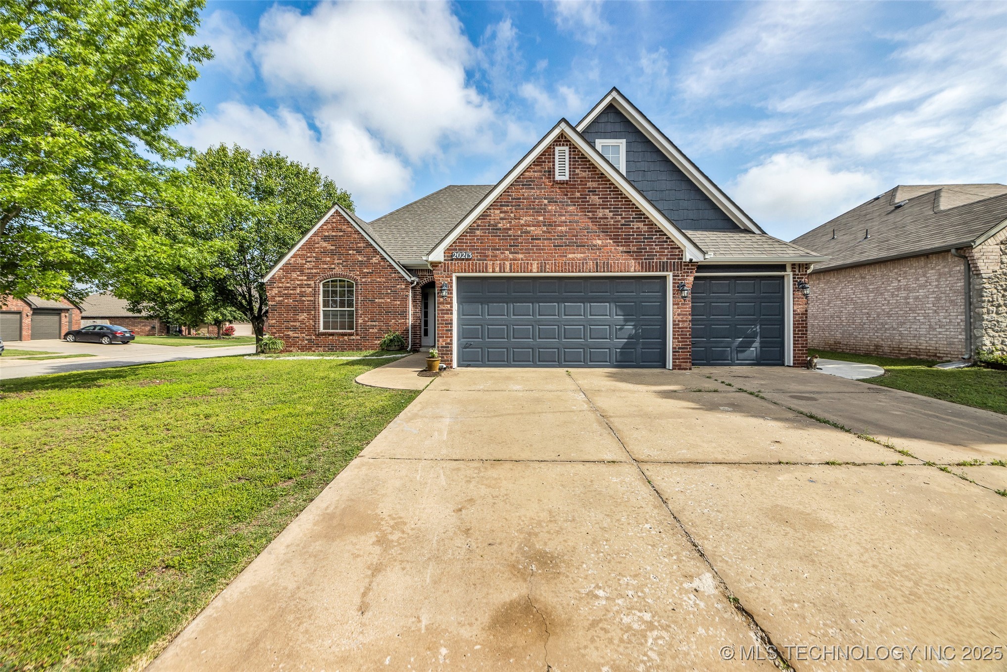 20213 E 33rd Place S Property Photo 48