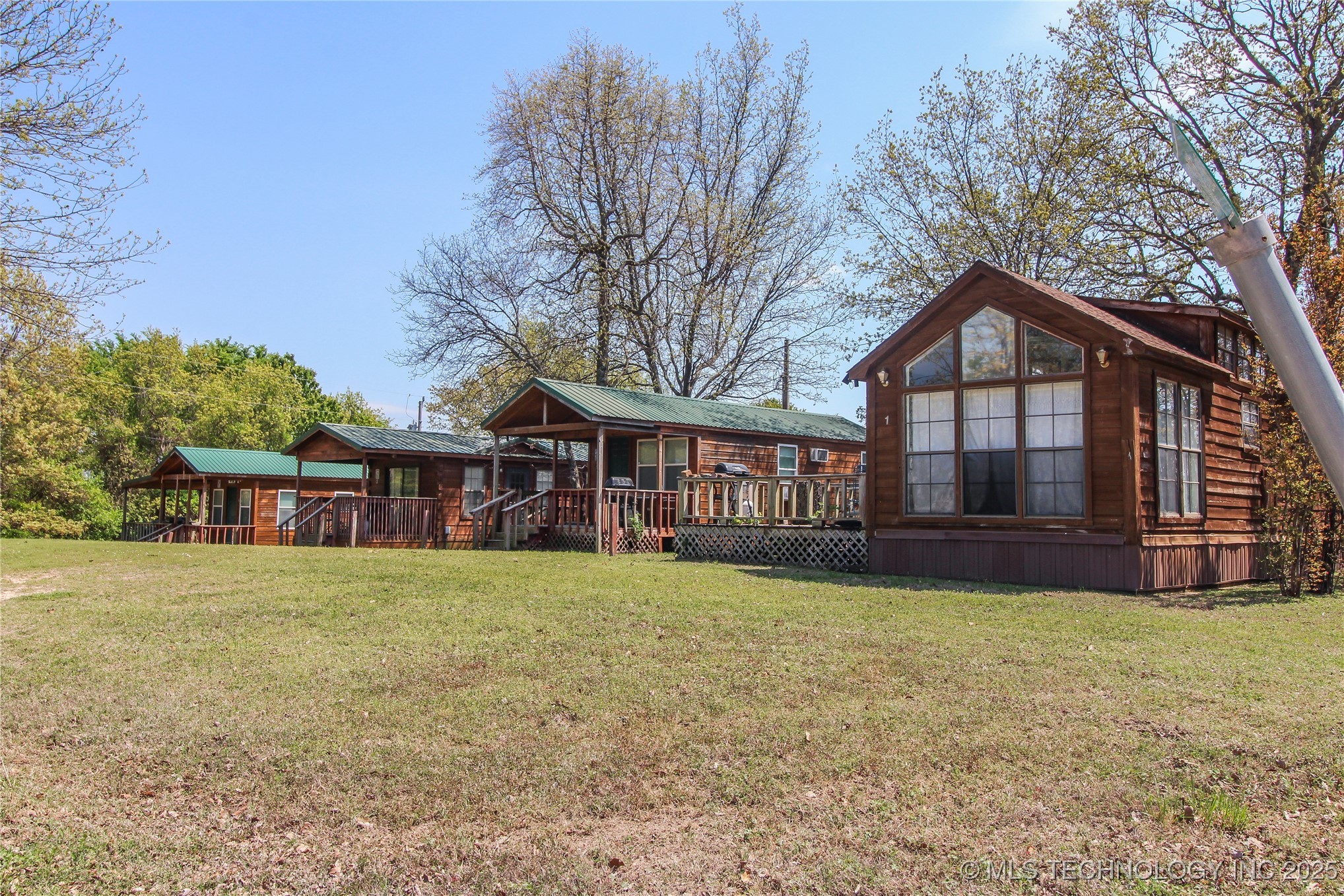 427636 E 1150 Road Property Photo 1