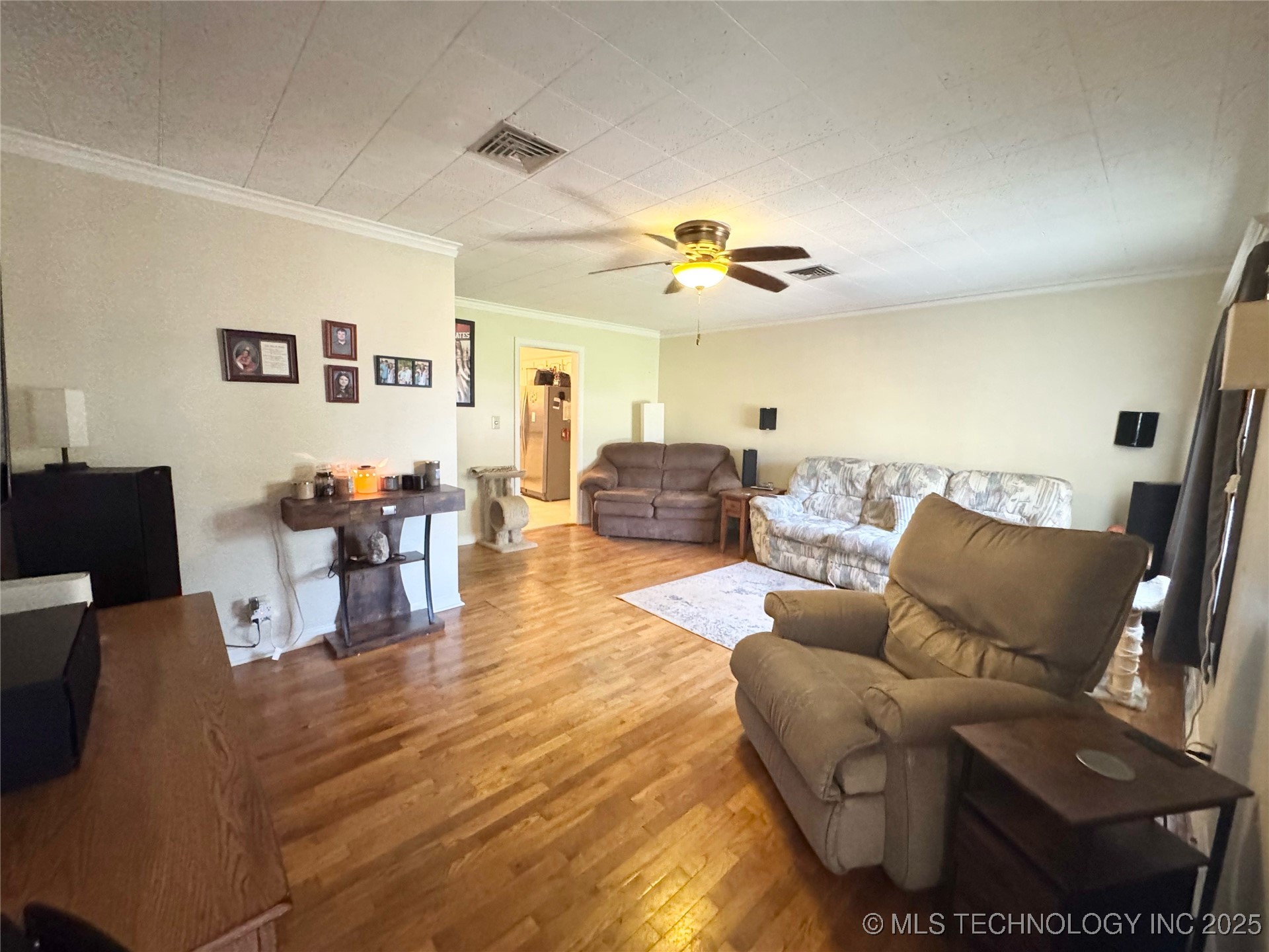 3210 Summit Boulevard Property Photo 3