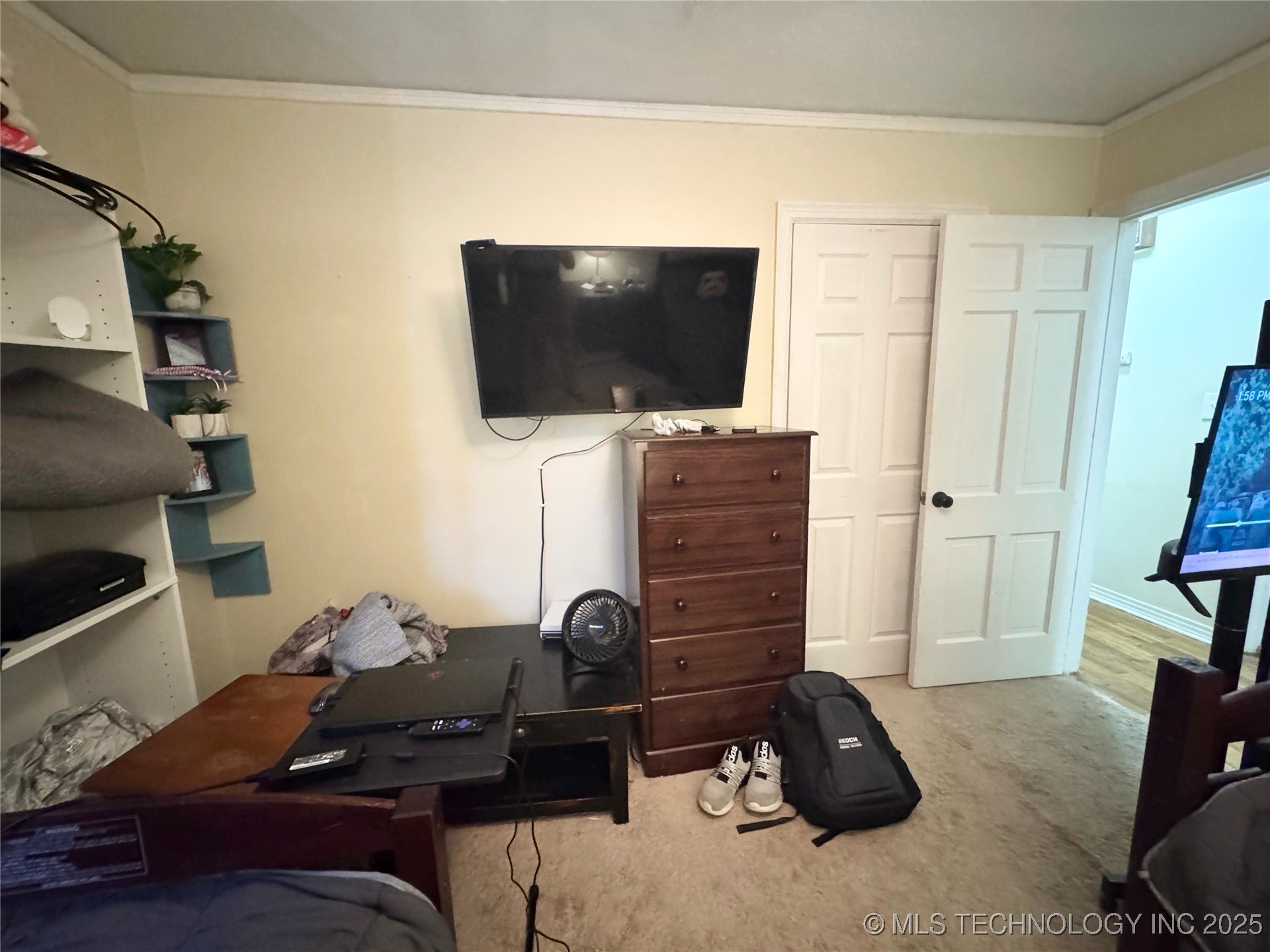 3210 Summit Boulevard Property Photo 28