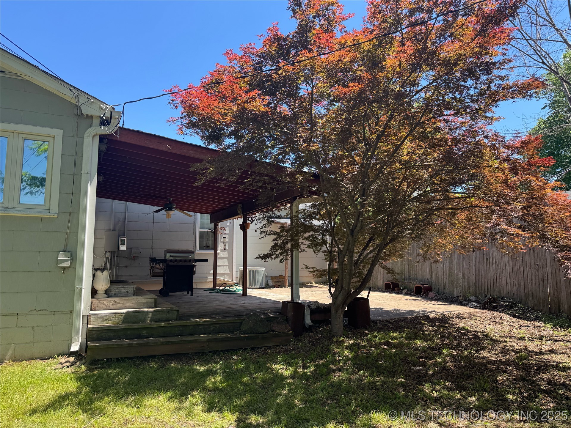 3210 Summit Boulevard Property Photo 37