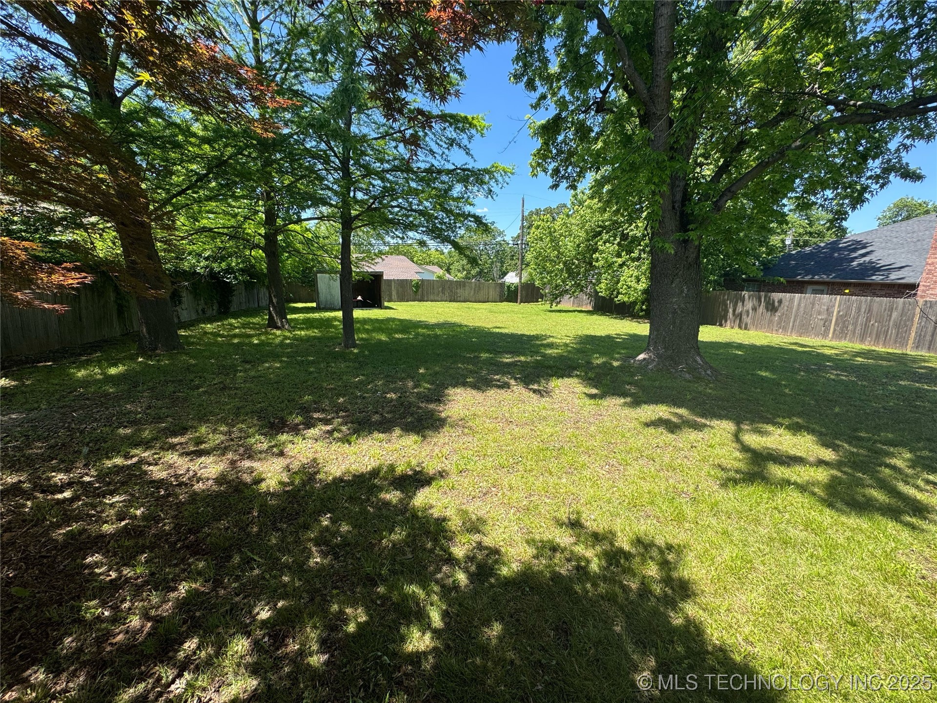 3210 Summit Boulevard Property Photo 38