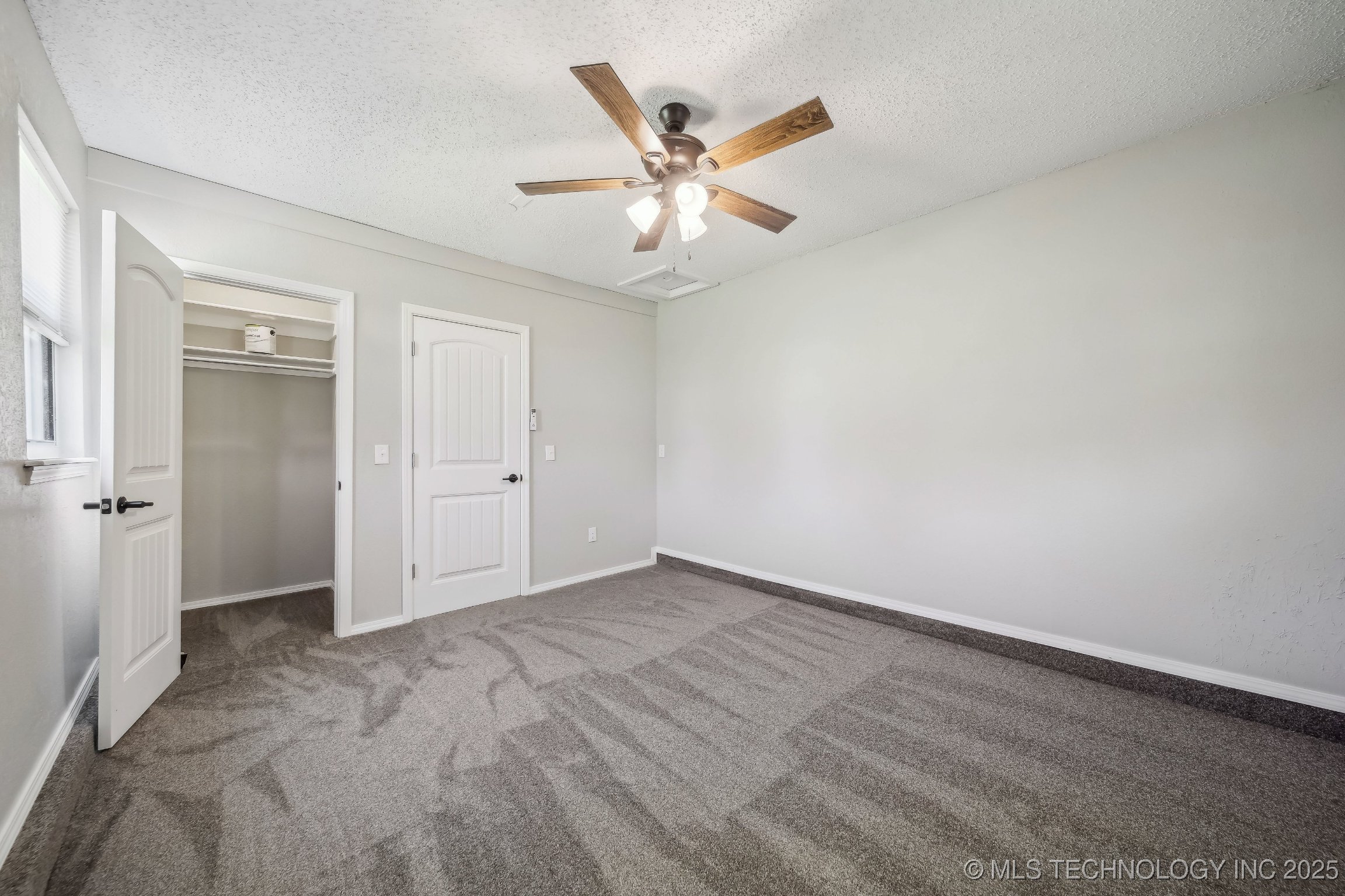 9553 W 71st Street S Property Photo 25