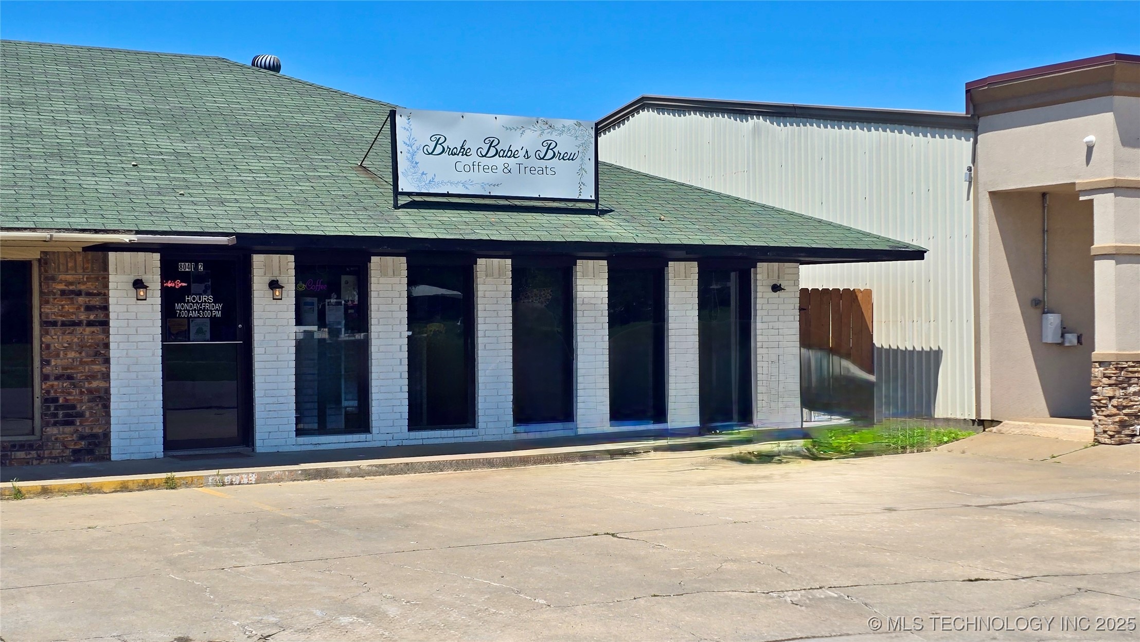804 Campbell Avenue Property Photo