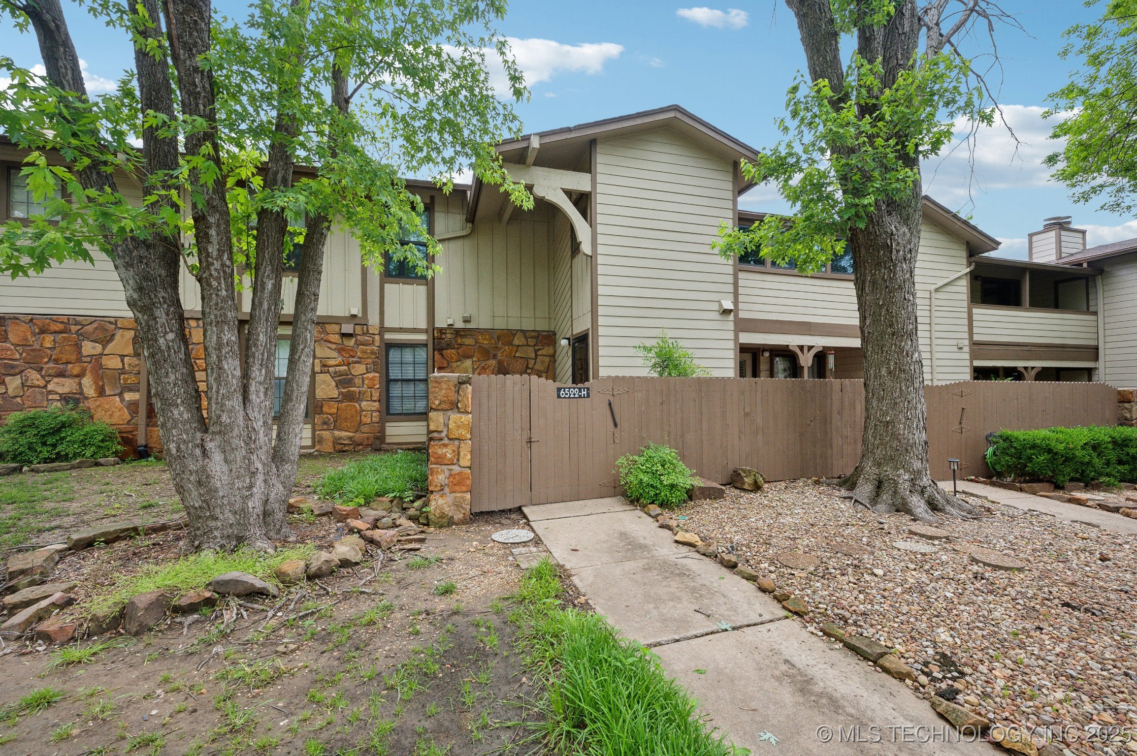 6522 S Memorial Drive 19-H Property Photo 1