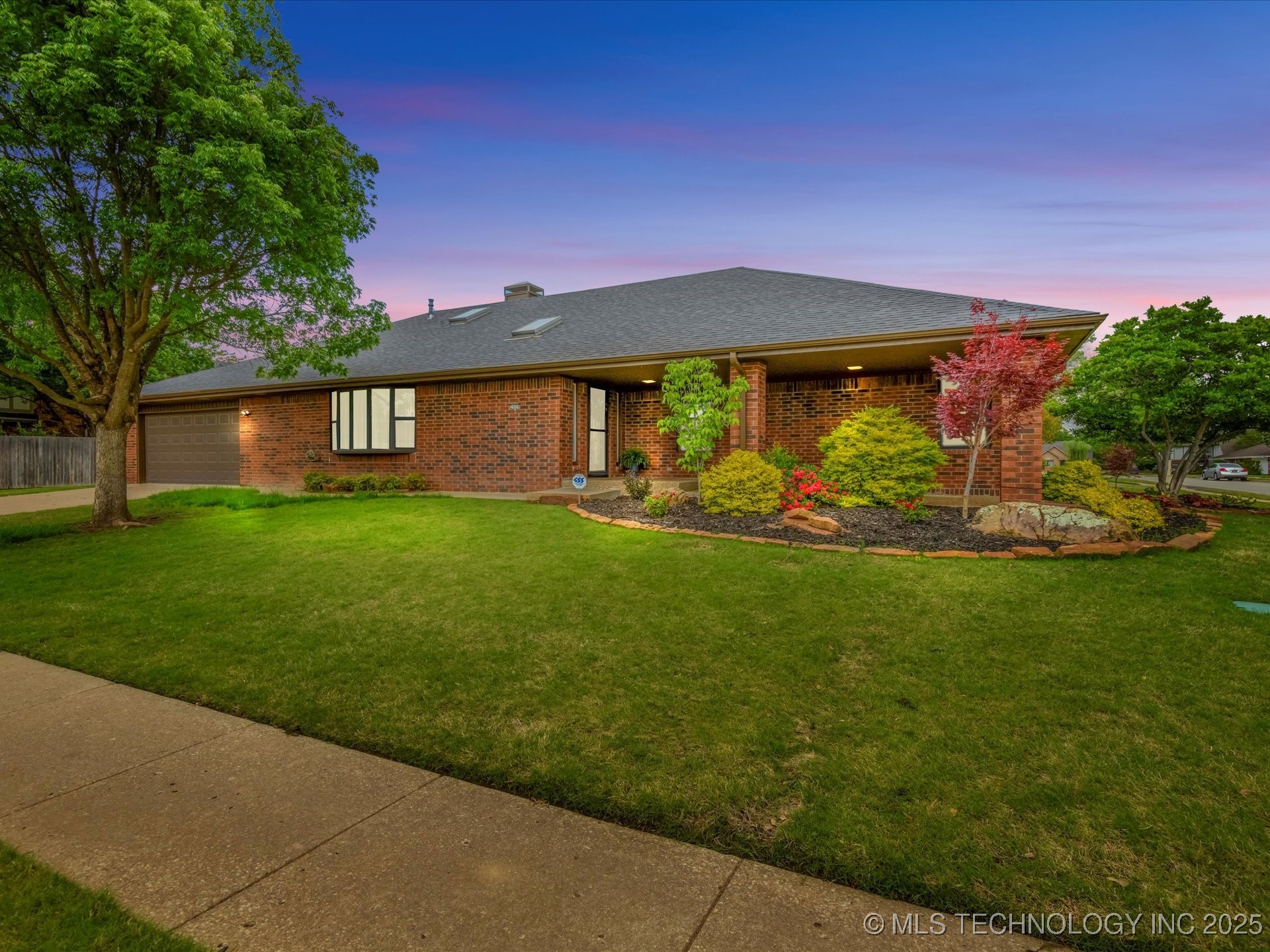 2600 Chapel Hill Road Property Photo