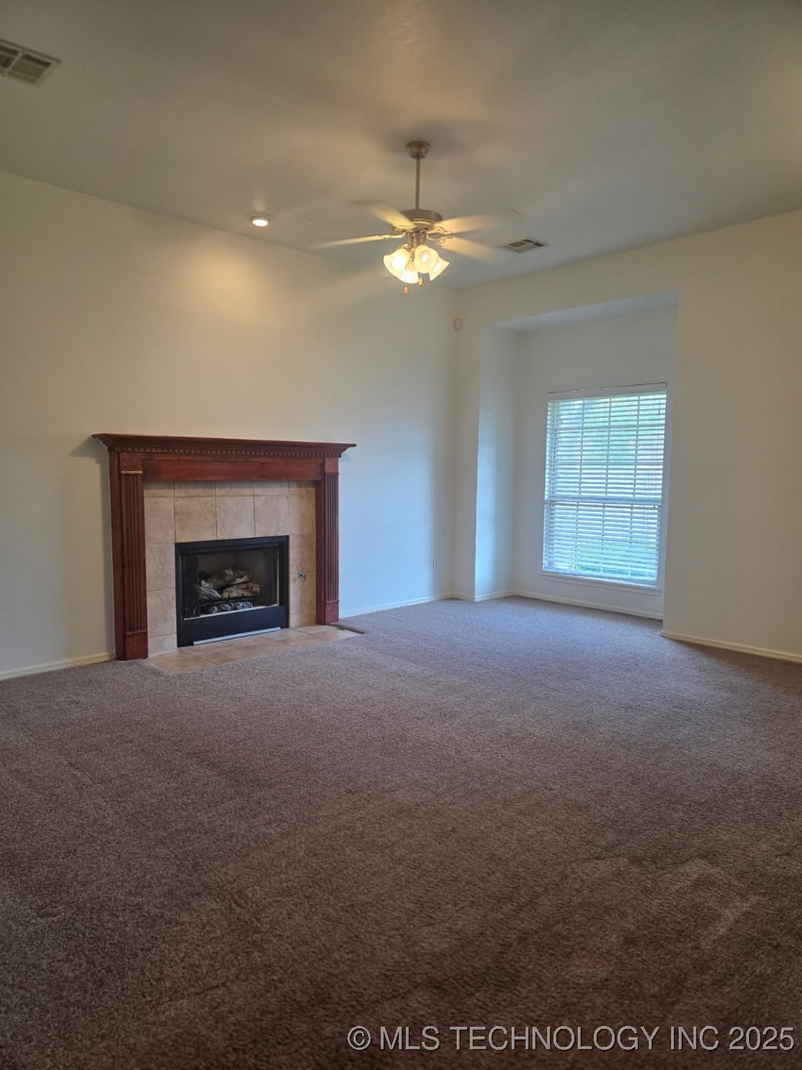 2204 E Princeton Street Property Photo 4