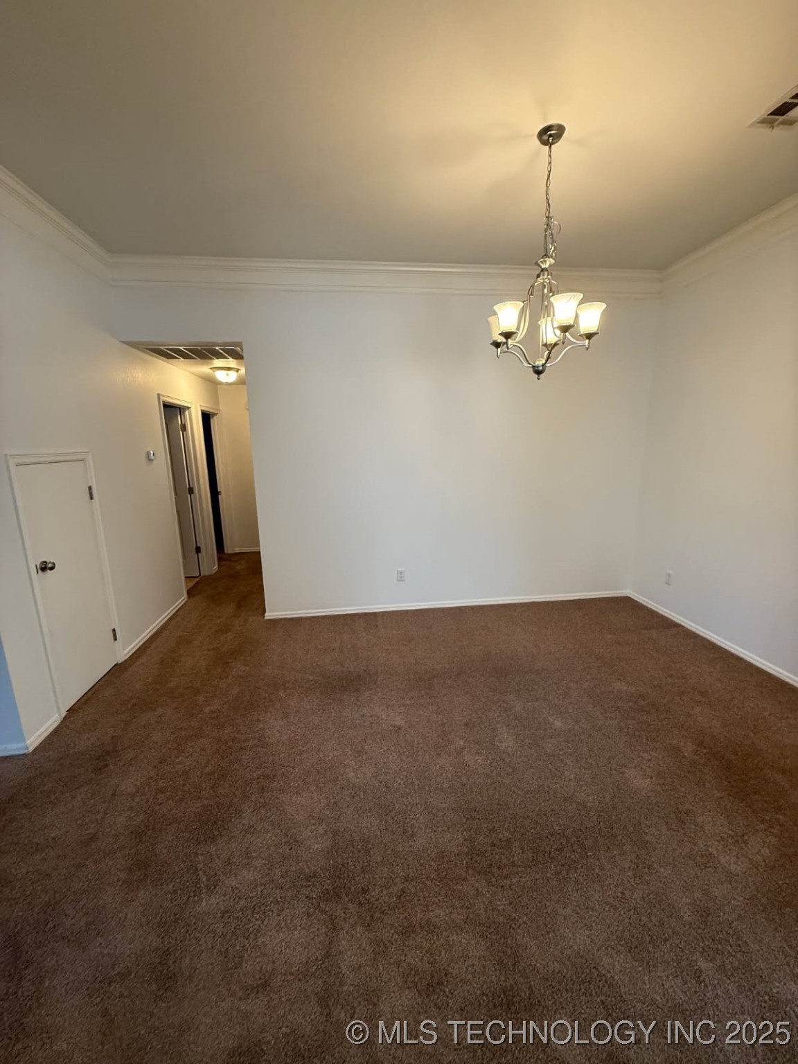 2204 E Princeton Street Property Photo 6