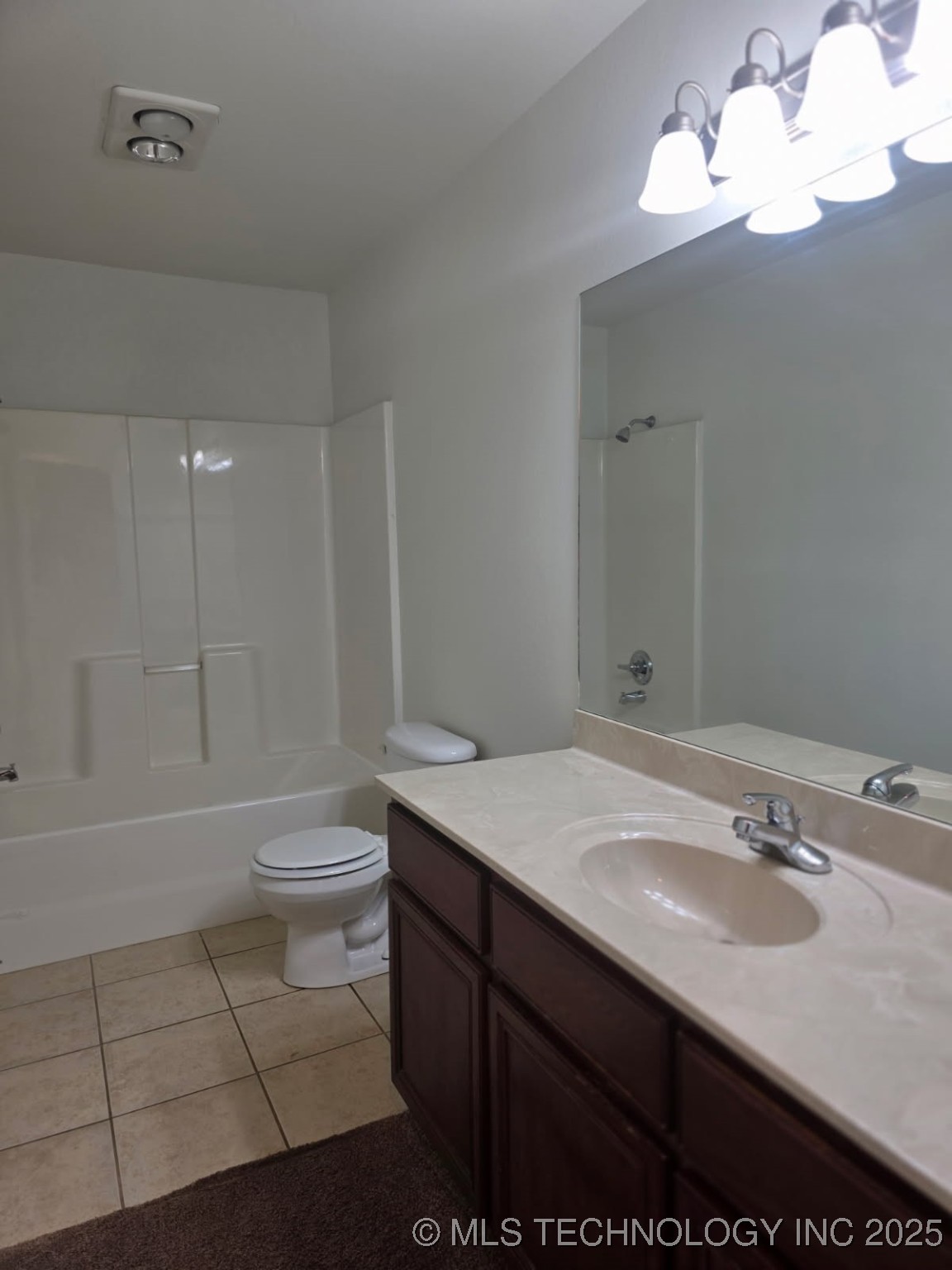 2204 E Princeton Street Property Photo 20