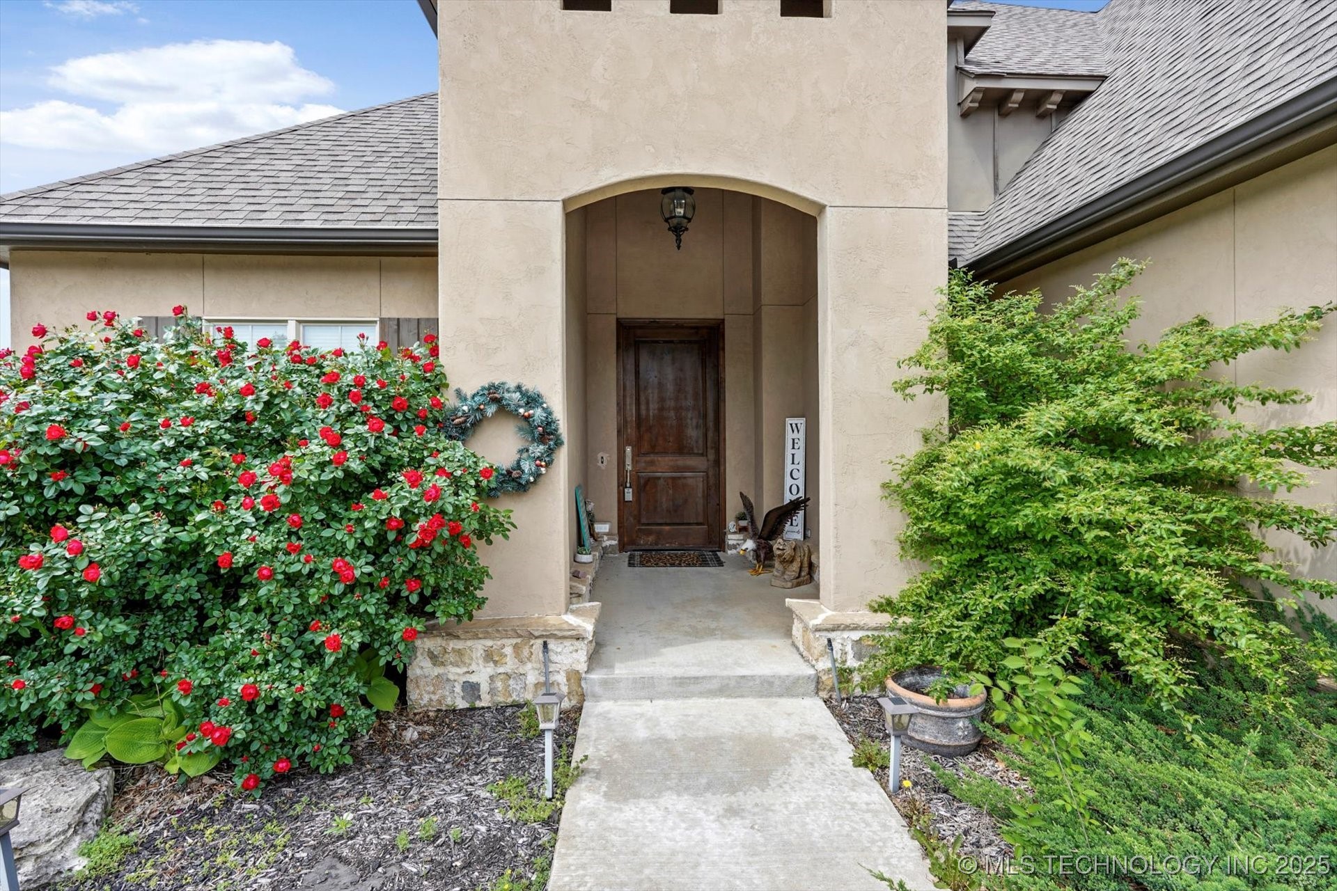 13816 S 23rd Place Property Photo 14