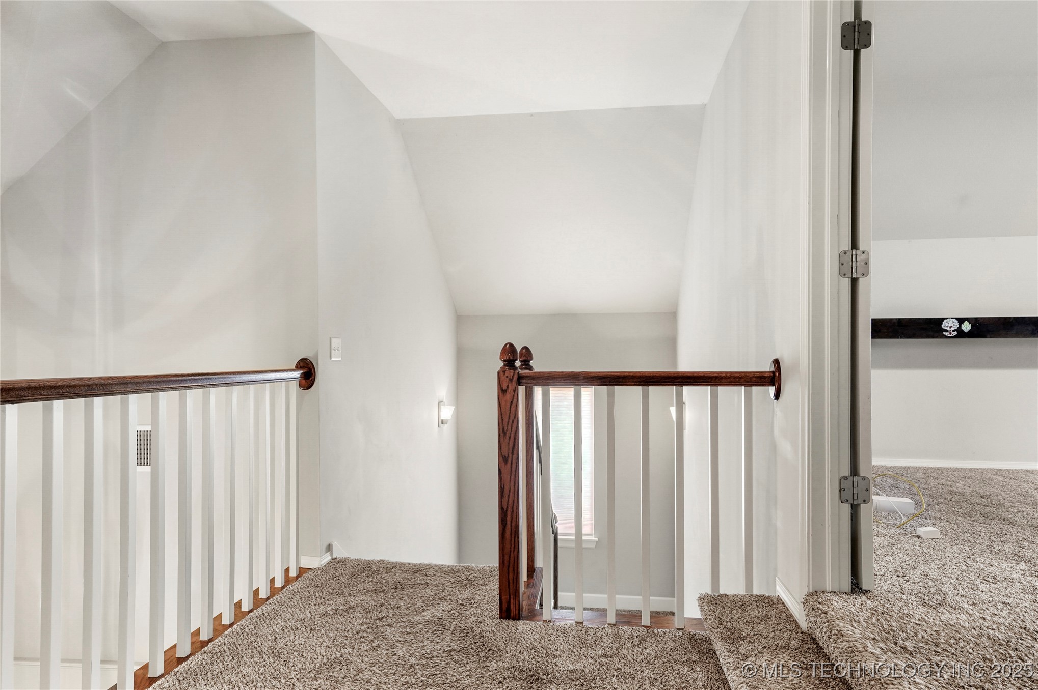 13816 S 23rd Place Property Photo 32