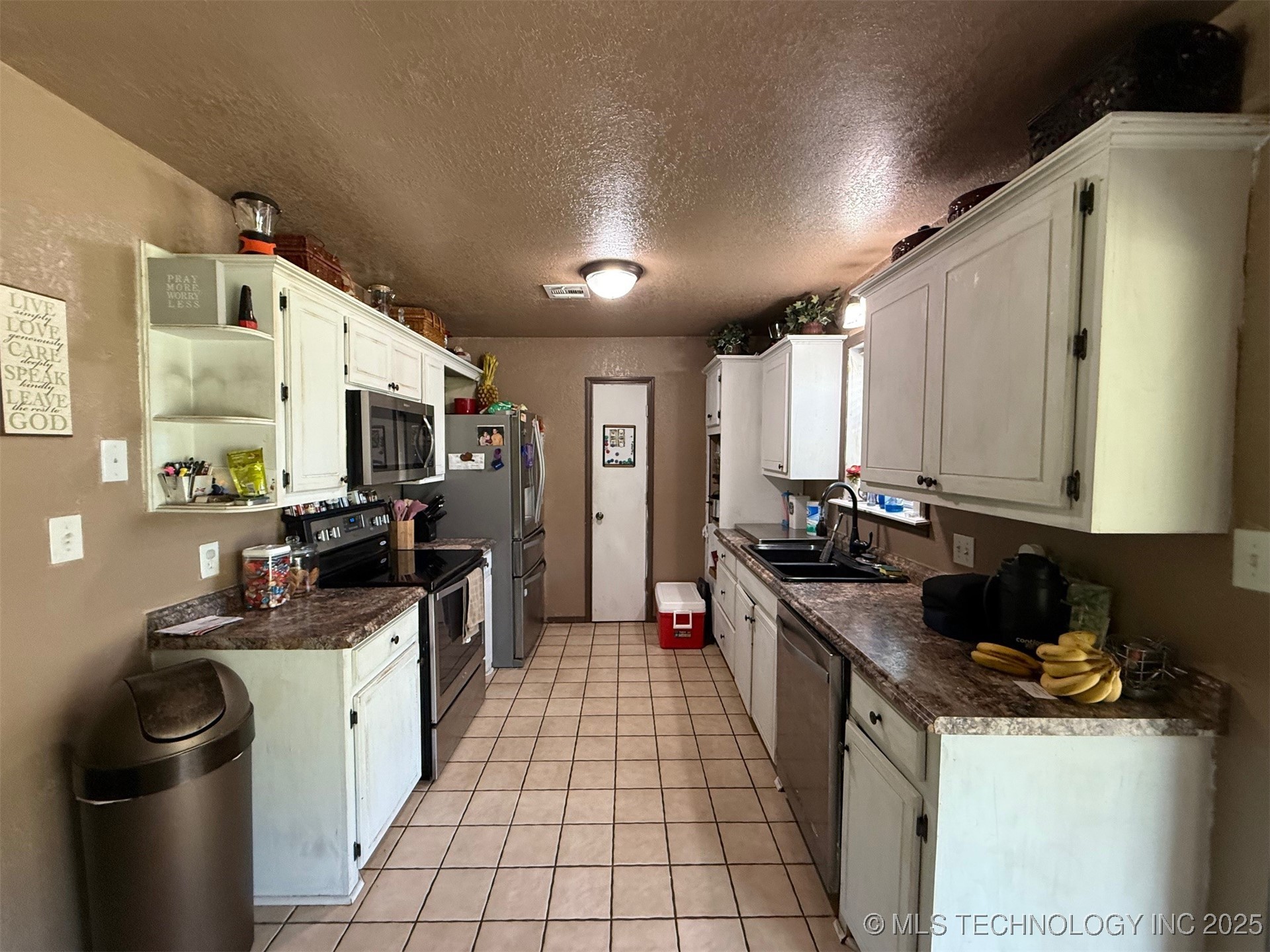 101 E Corporation Street Property Photo 4
