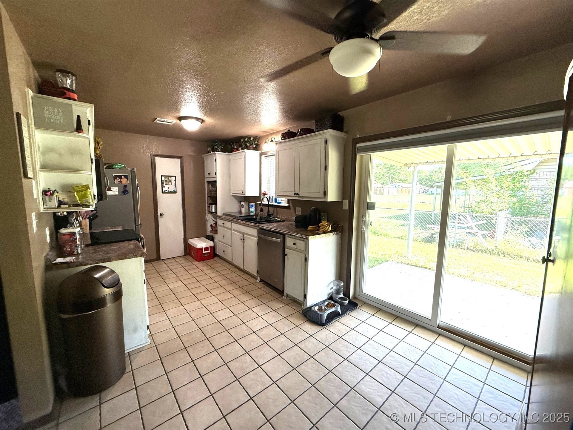 101 E Corporation Street Property Photo 5
