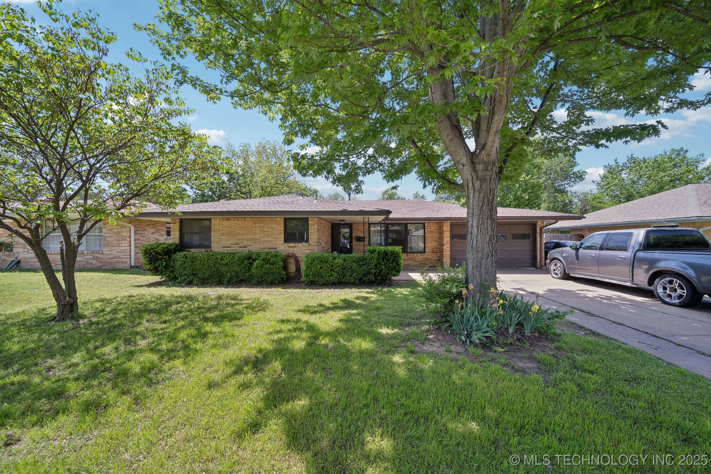 5141 Harvard Drive Property Photo 1