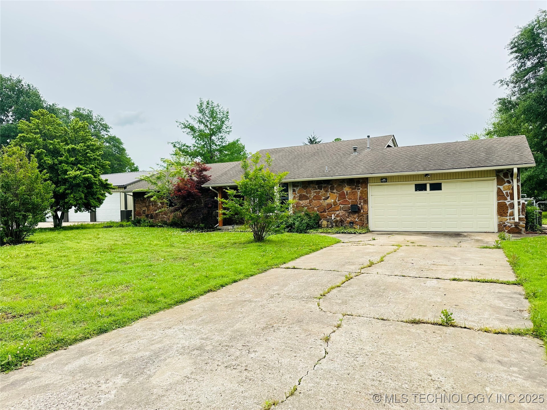23404 E 97th Street Property Photo