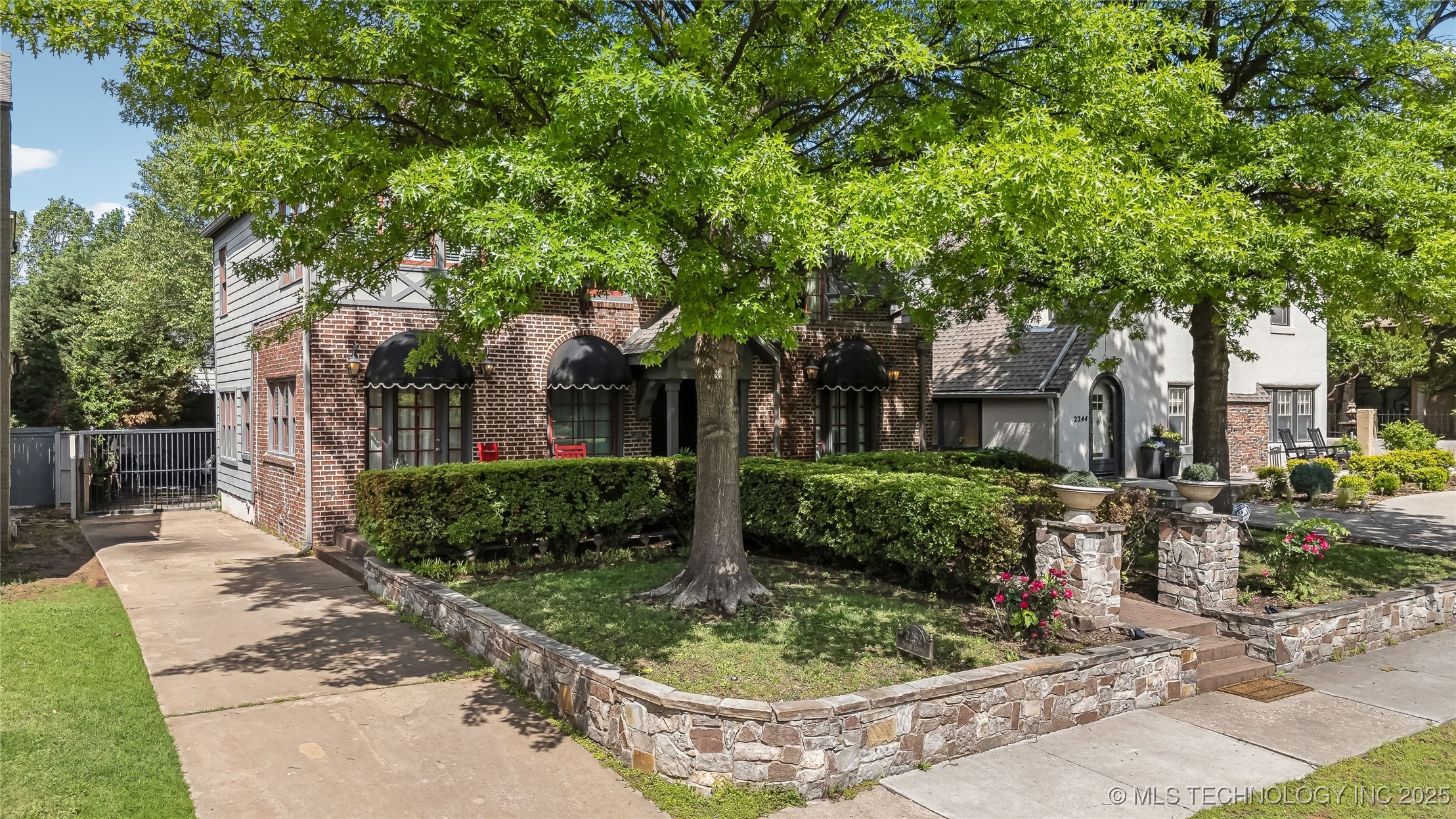 2252 S Troost Avenue Property Photo 3