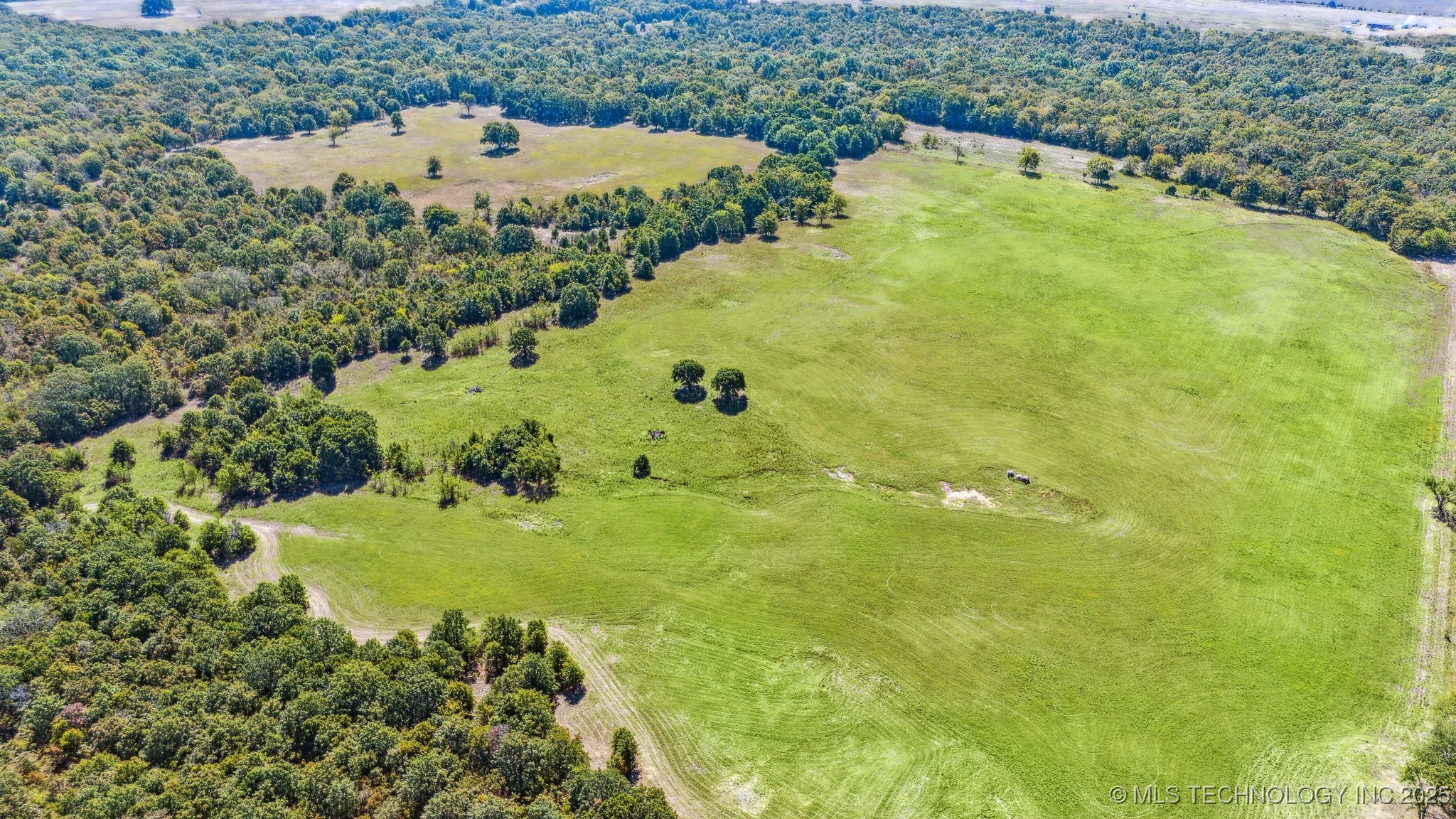 357705 E 980 Road Property Photo 5