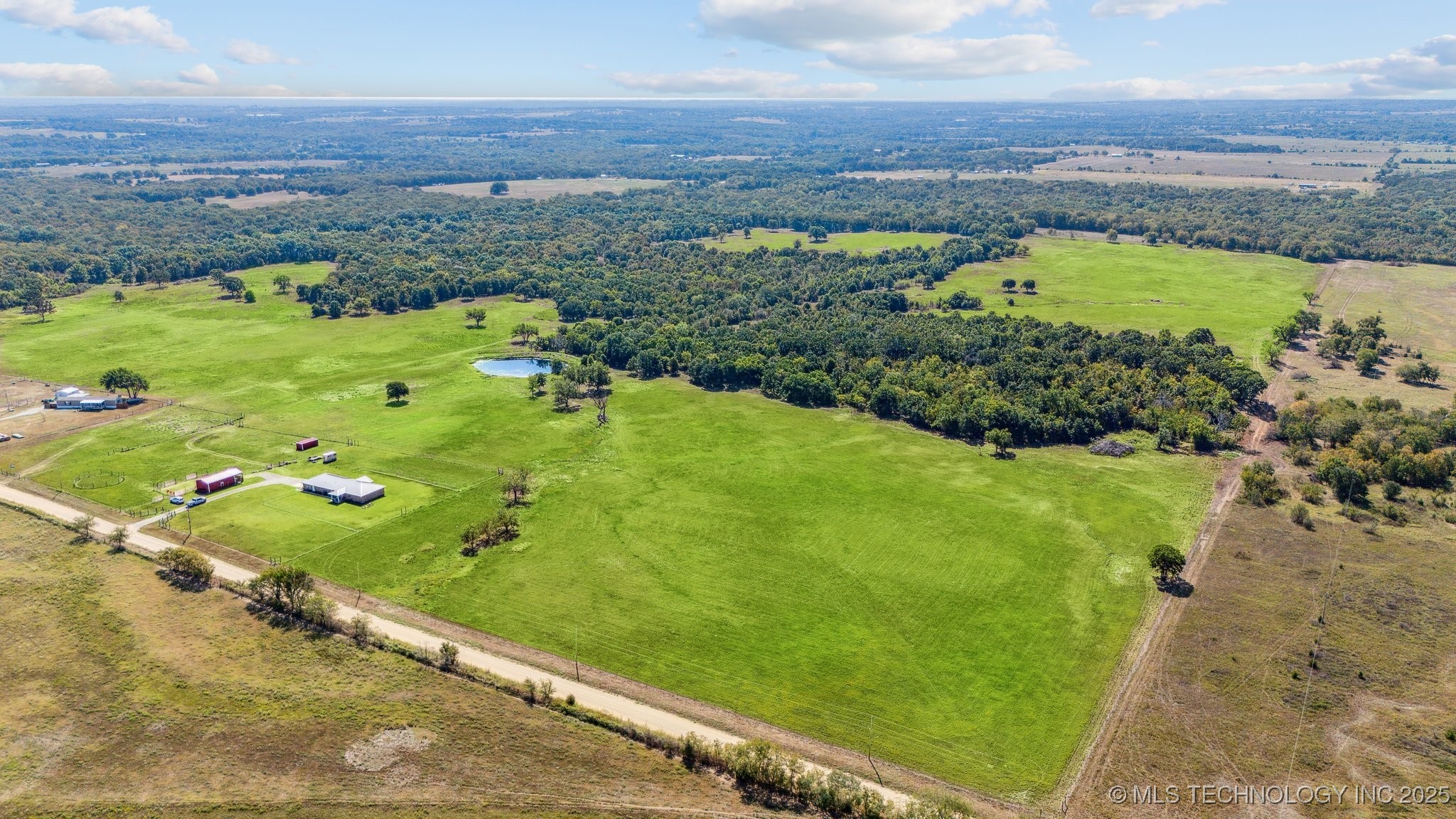 357705 E 980 Road Property Photo 6