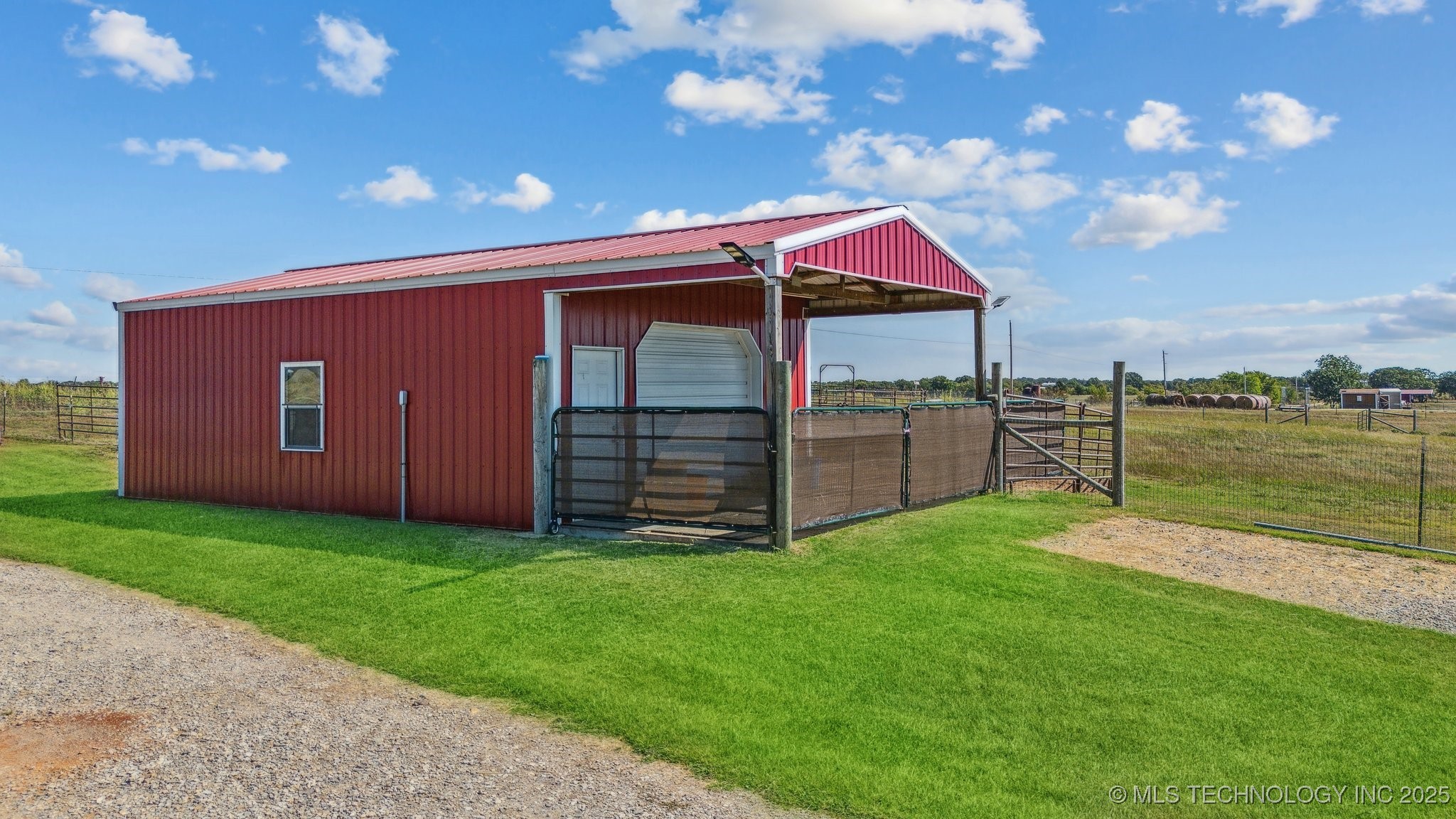 357705 E 980 Road Property Photo 9